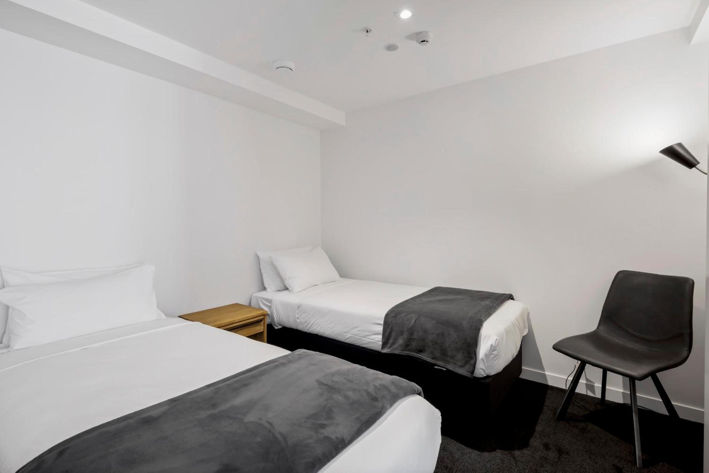 Suki Apartment at the base of Coronet Peak view 5