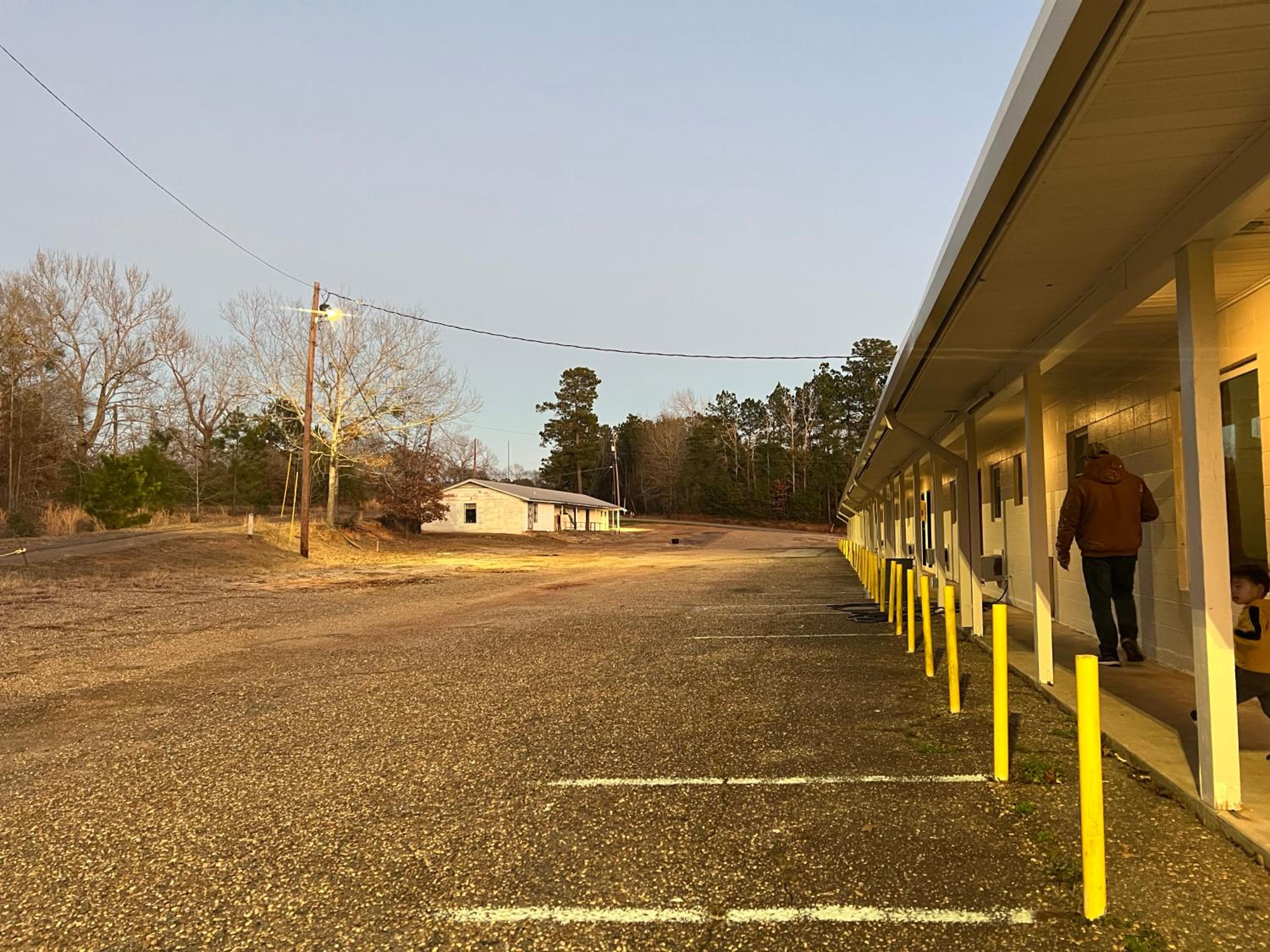 Driftwood Inn and Lodge by the lake - Property Image 68