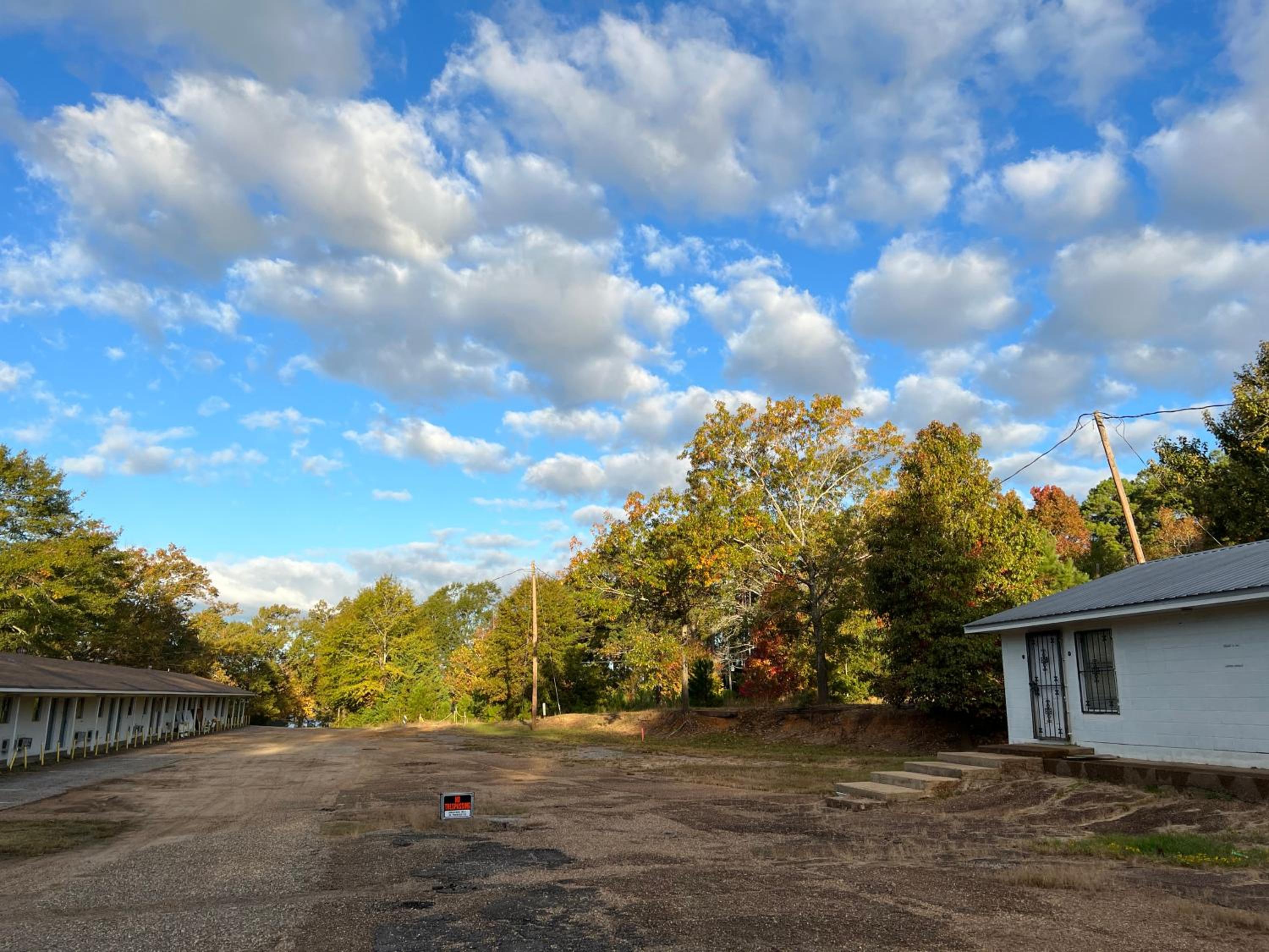 Driftwood Inn and Lodge by the lake - Property Image 57