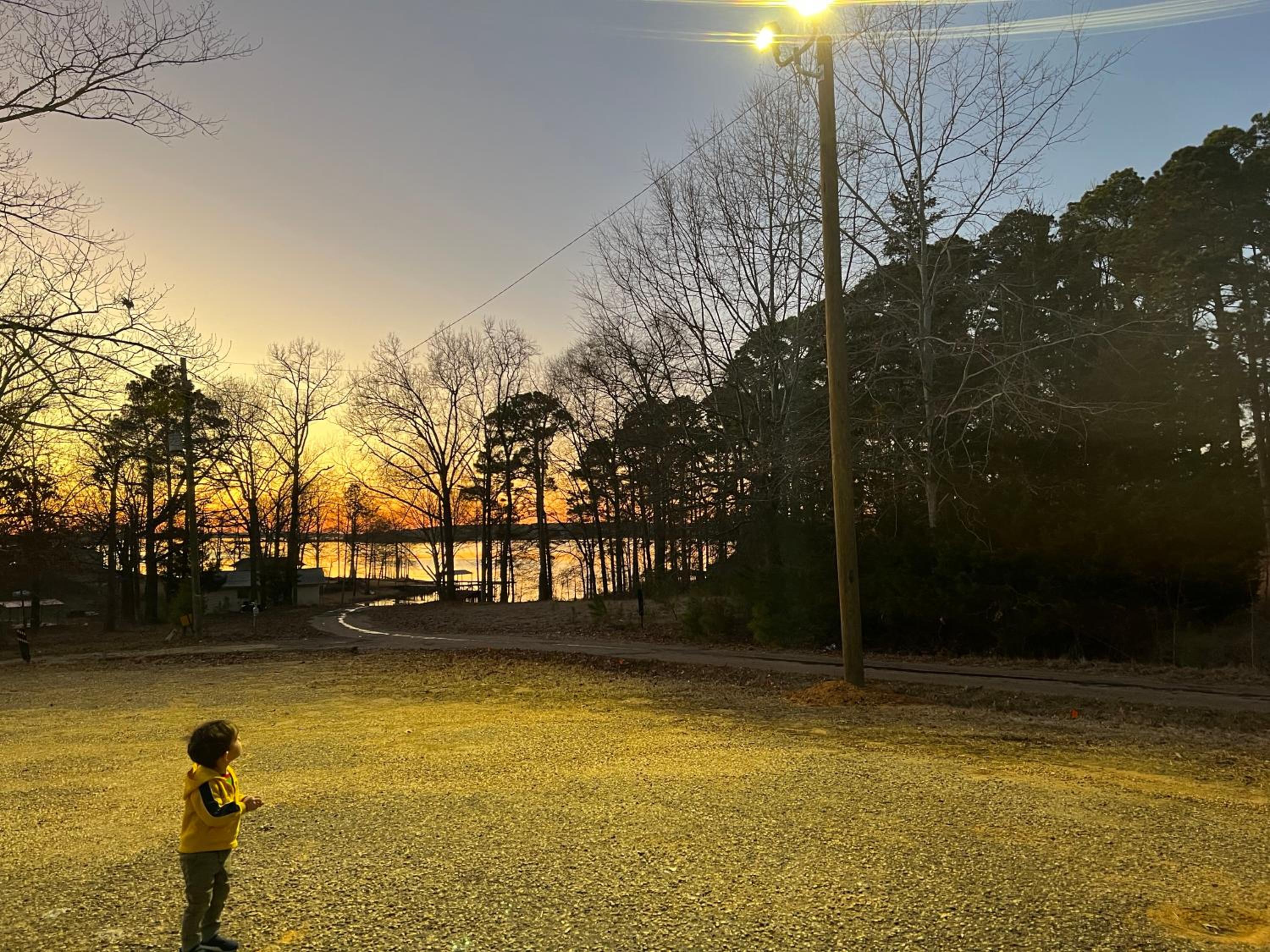 Driftwood Inn and Lodge by the lake - Property Image 77