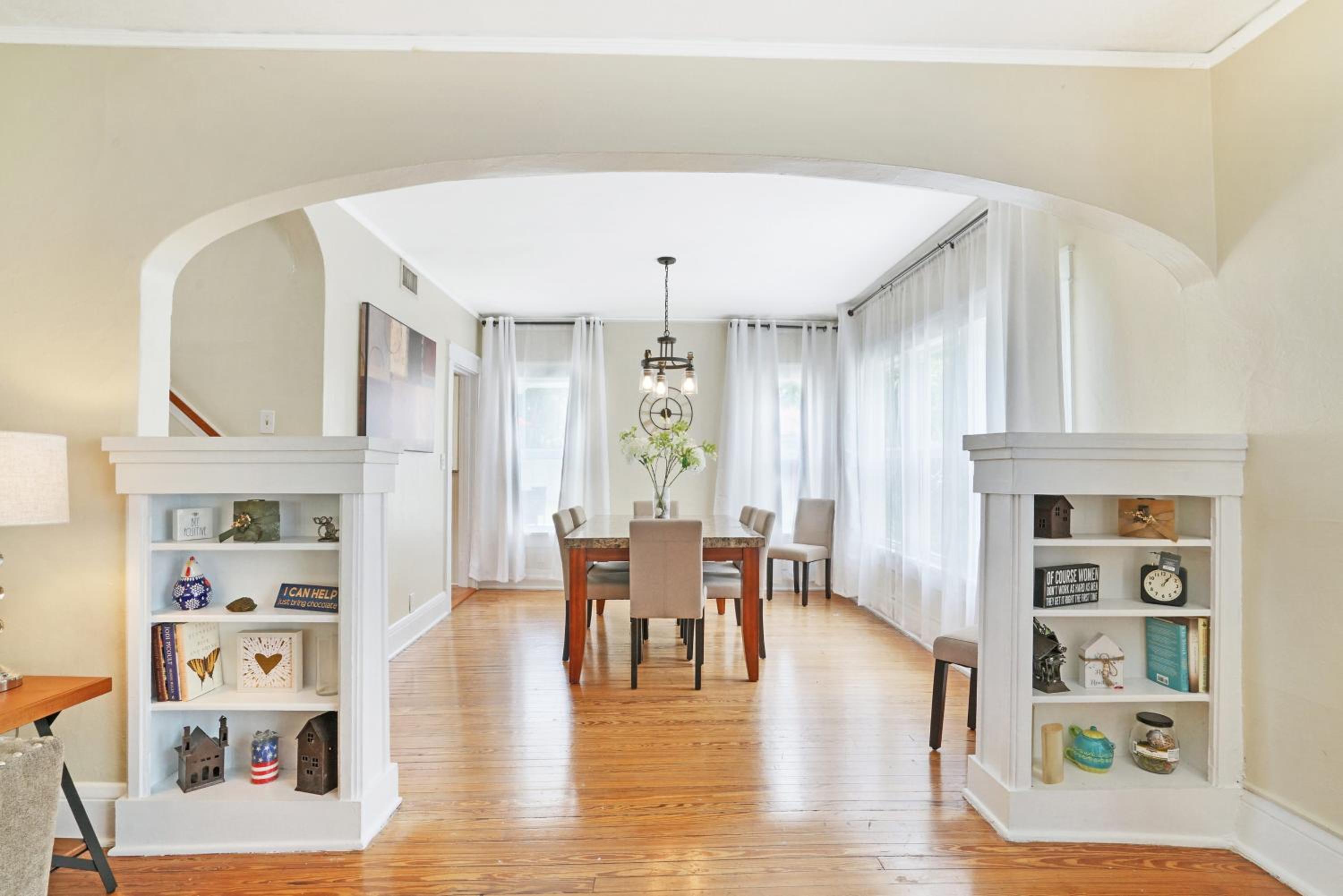 Charming Historic Home and Cottage minutes from the Intracoastal and the Beach view 5