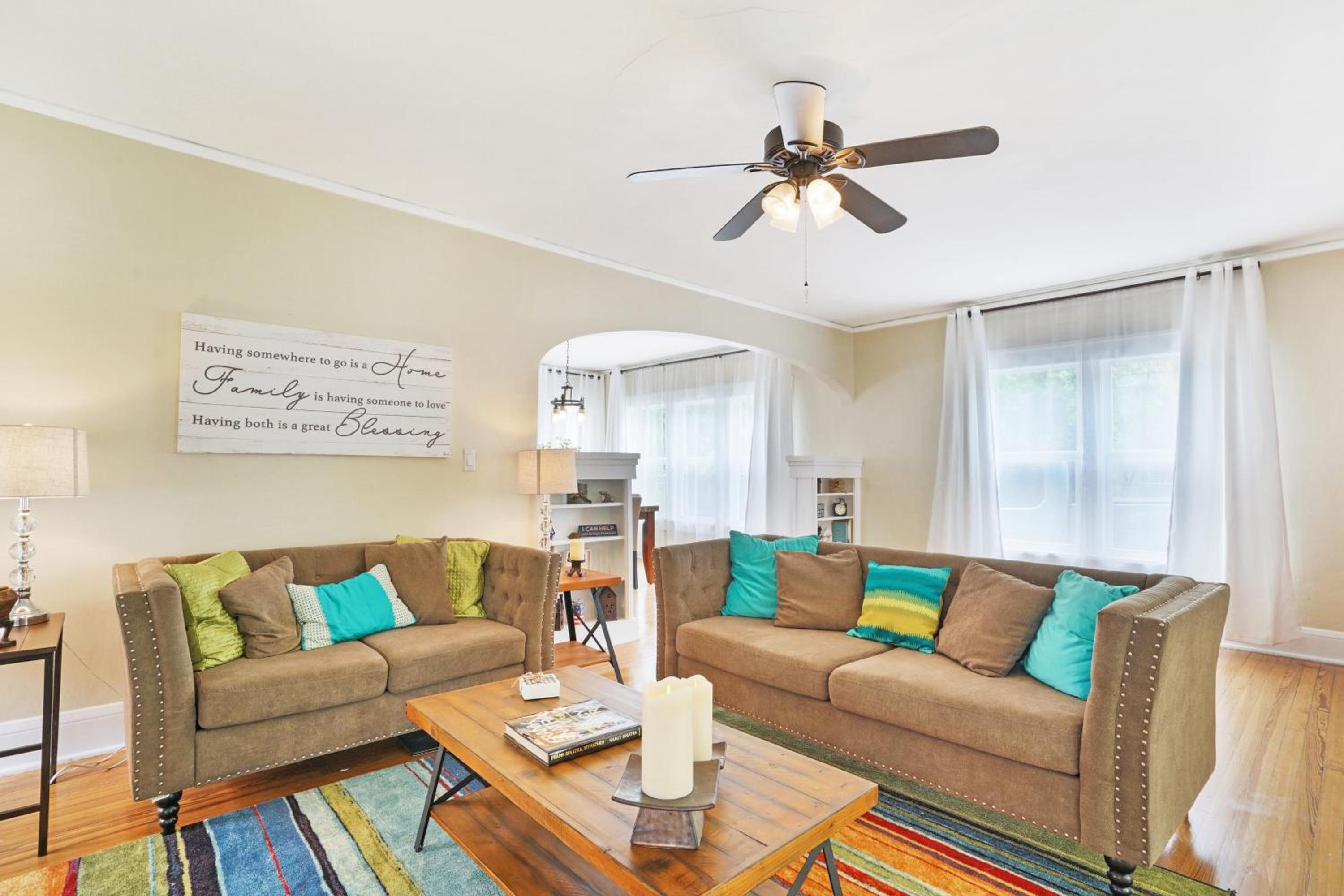 Charming Historic Home and Cottage minutes from the Intracoastal and the Beach view 3