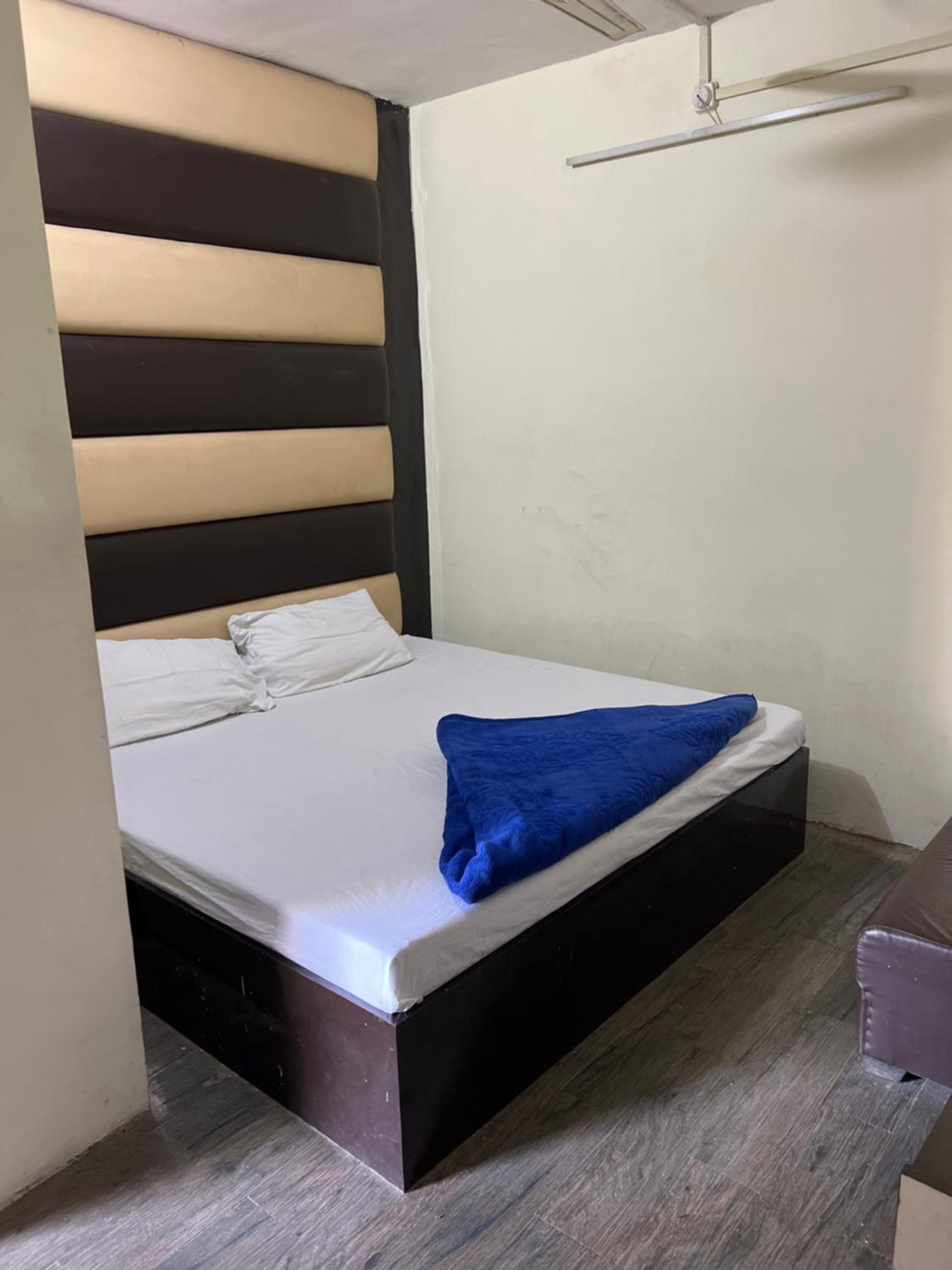 Hotel Abhishek, photo 4
