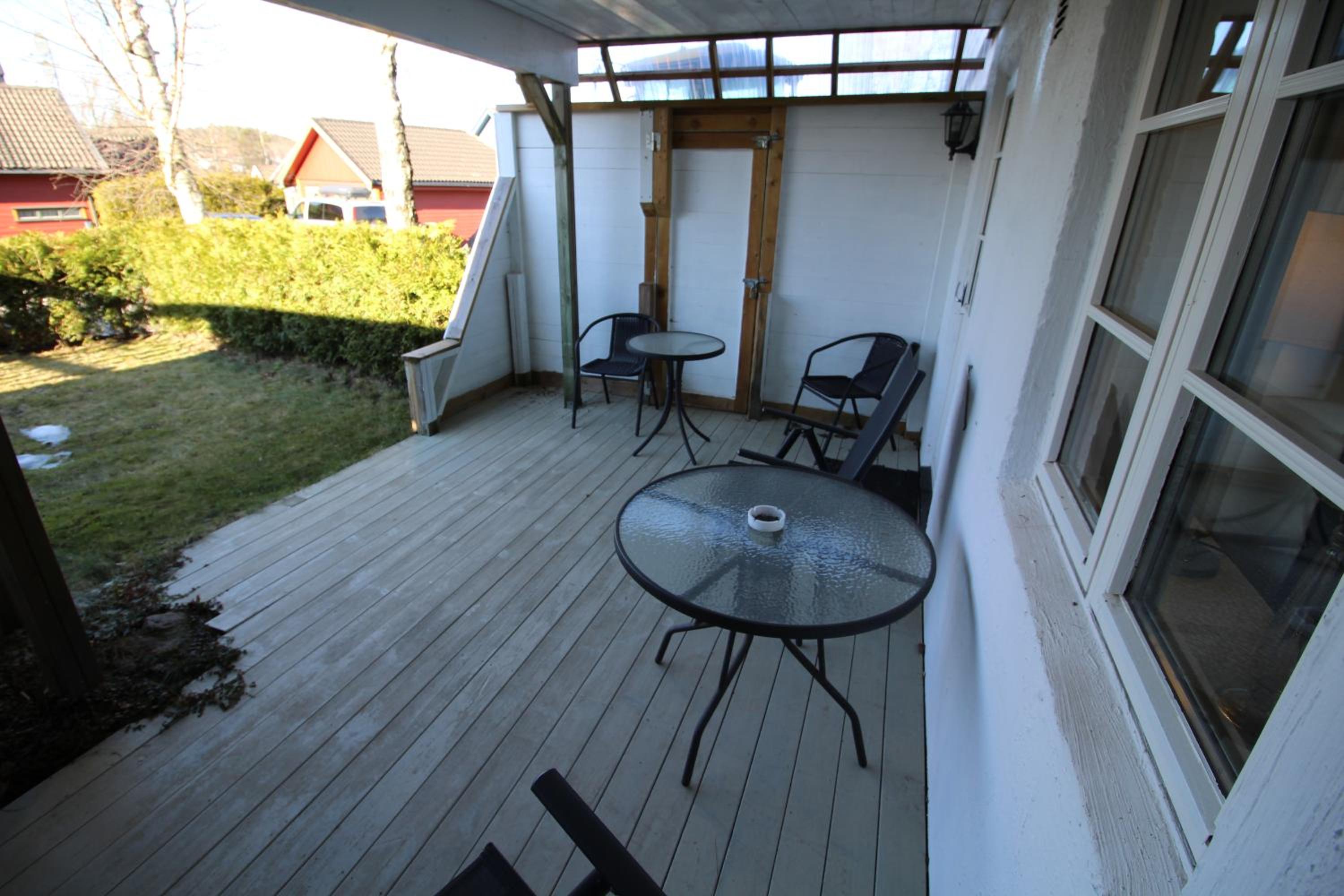 Photo 10