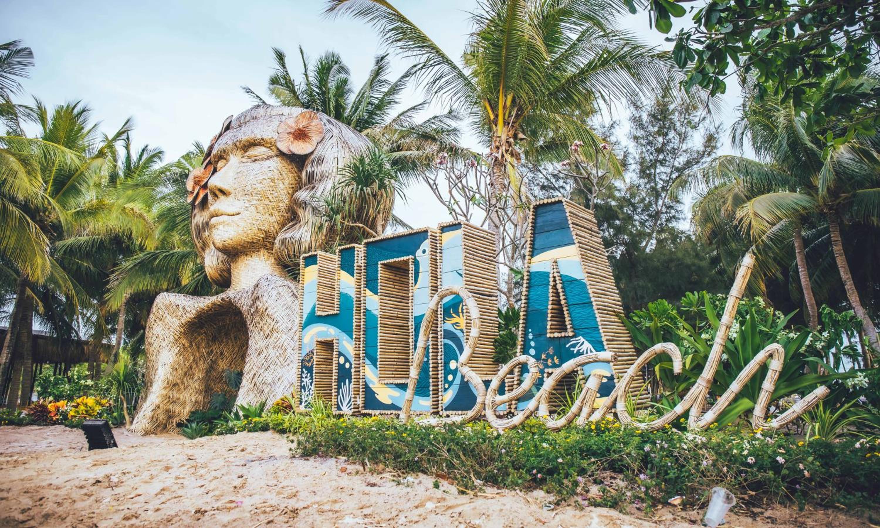 Hola Beach - Beach Club & Eco Glamping Resort view 3