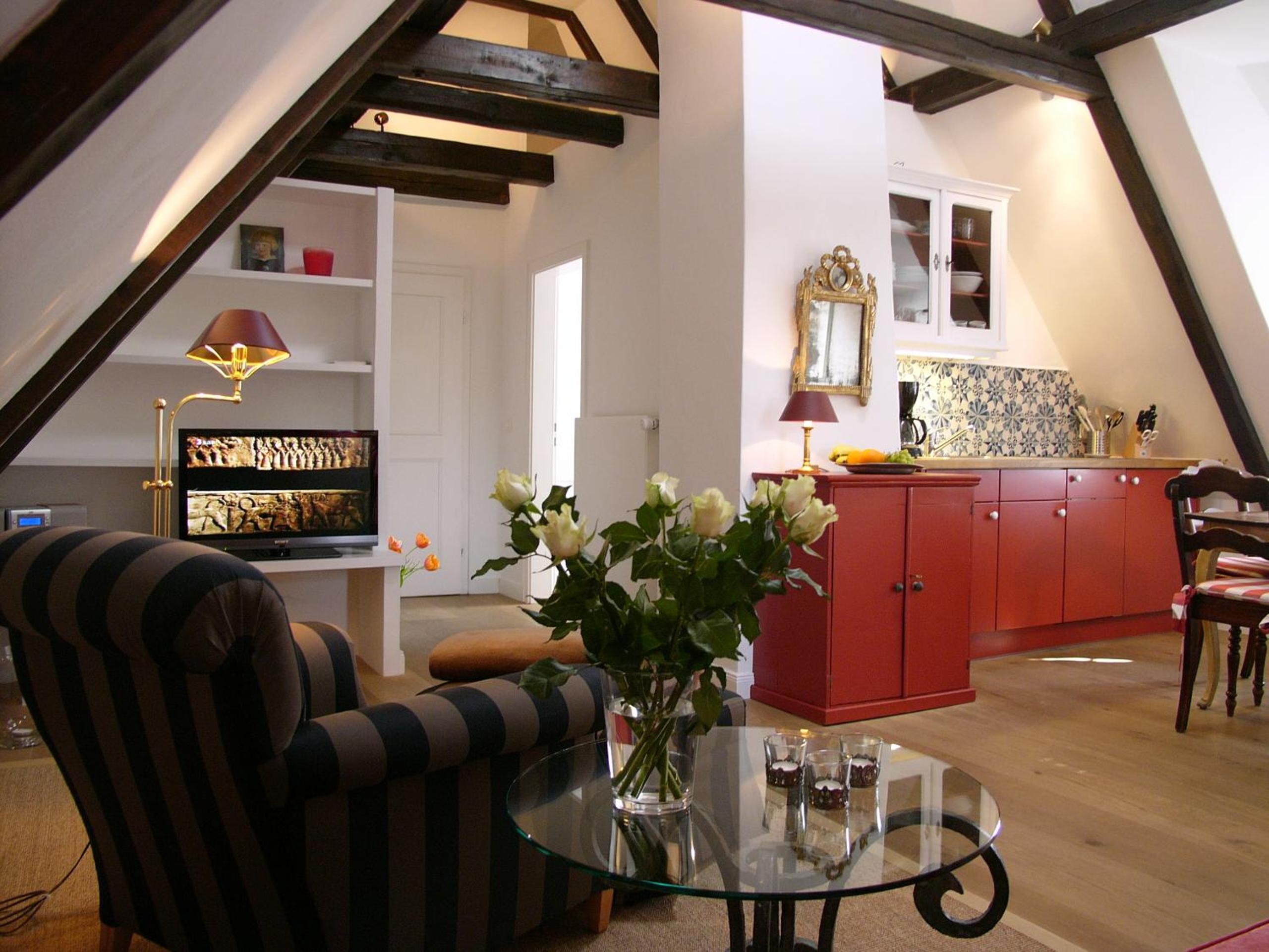 Weidemannhaus Wohnung 6 "Galerie" view 2