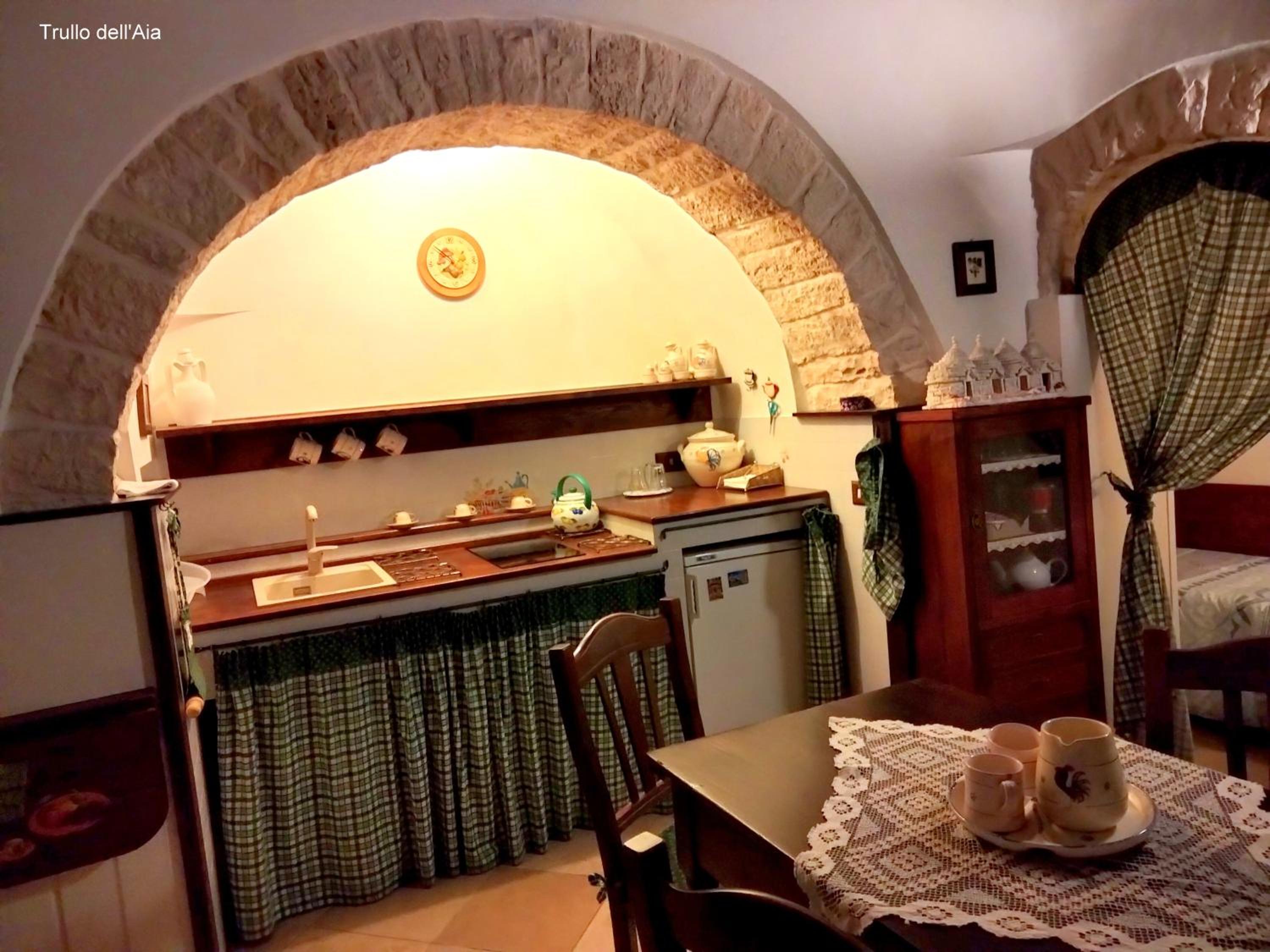 Miratrulli Apartment & Trullo dell'Aia
