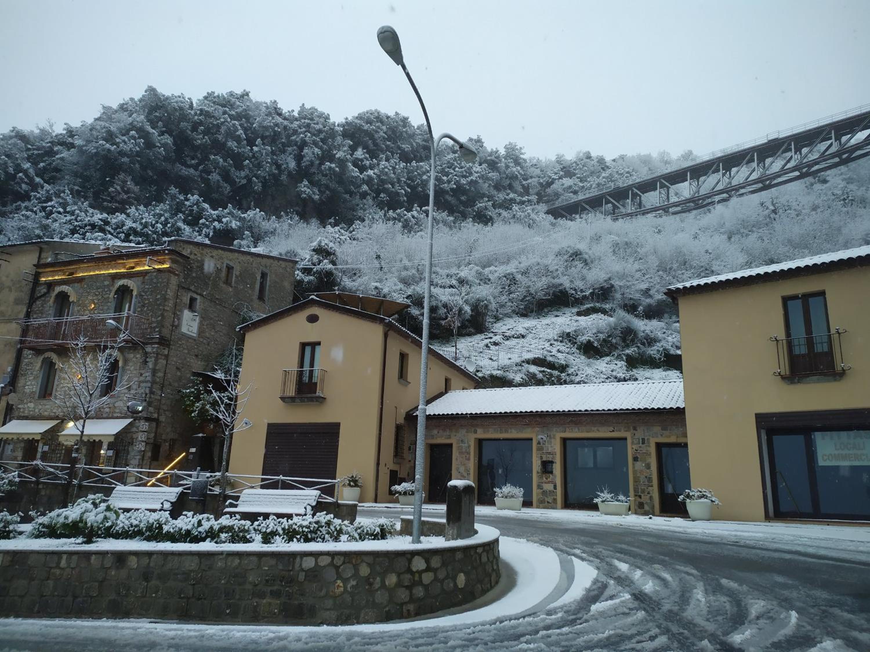 B&b La Fontana Borbone view 3