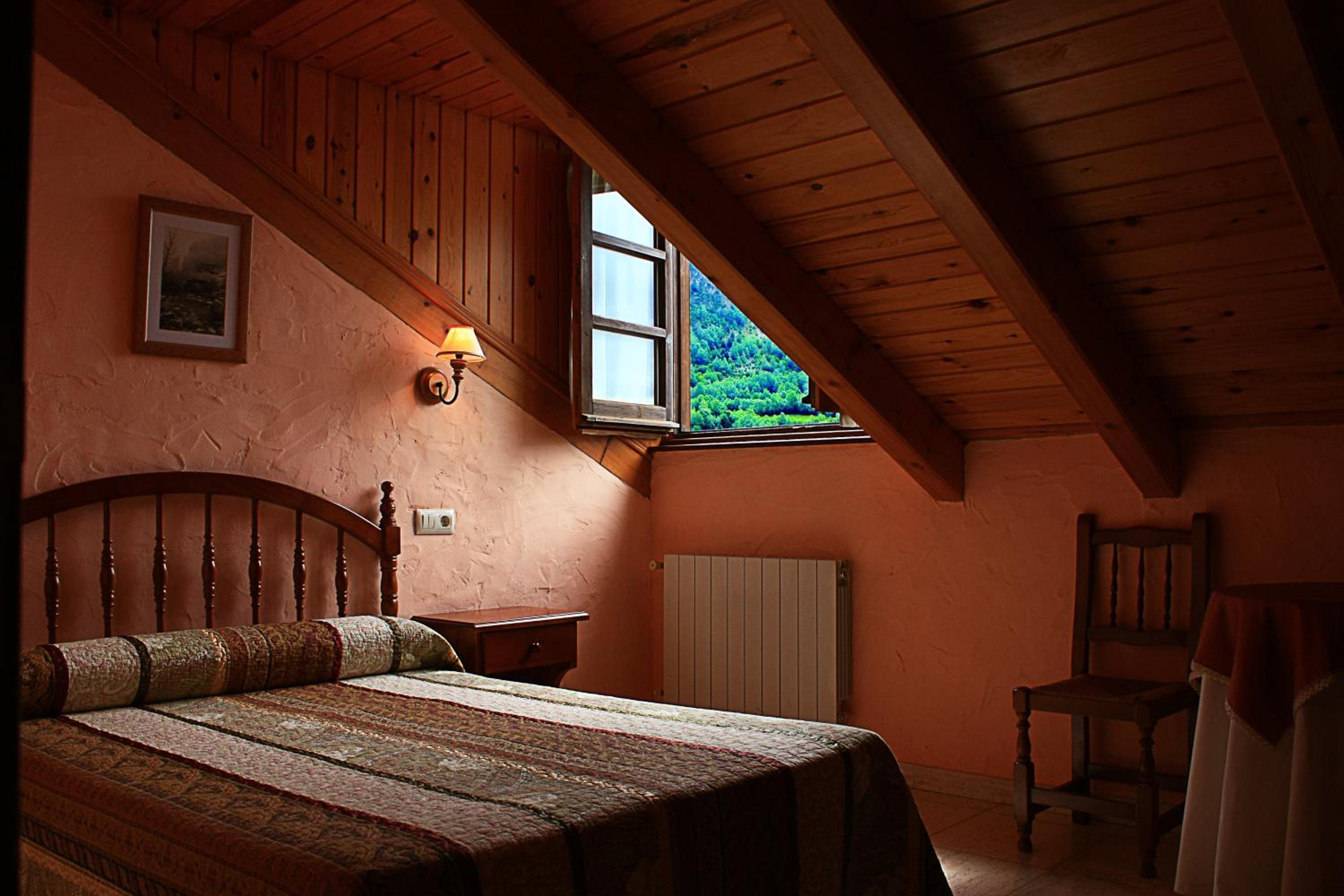 Hostal Casa Lacreu