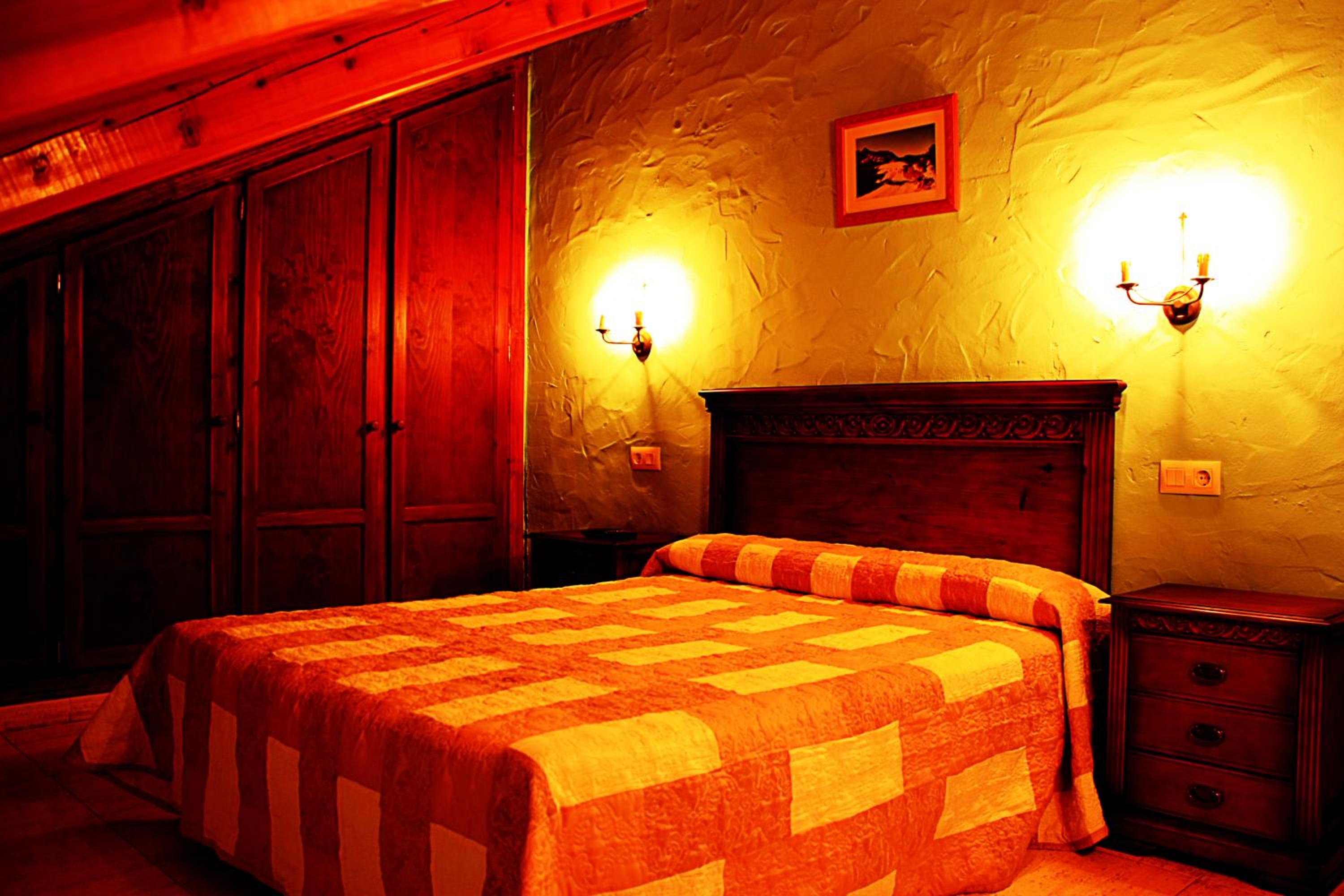 Hostal Casa Lacreu