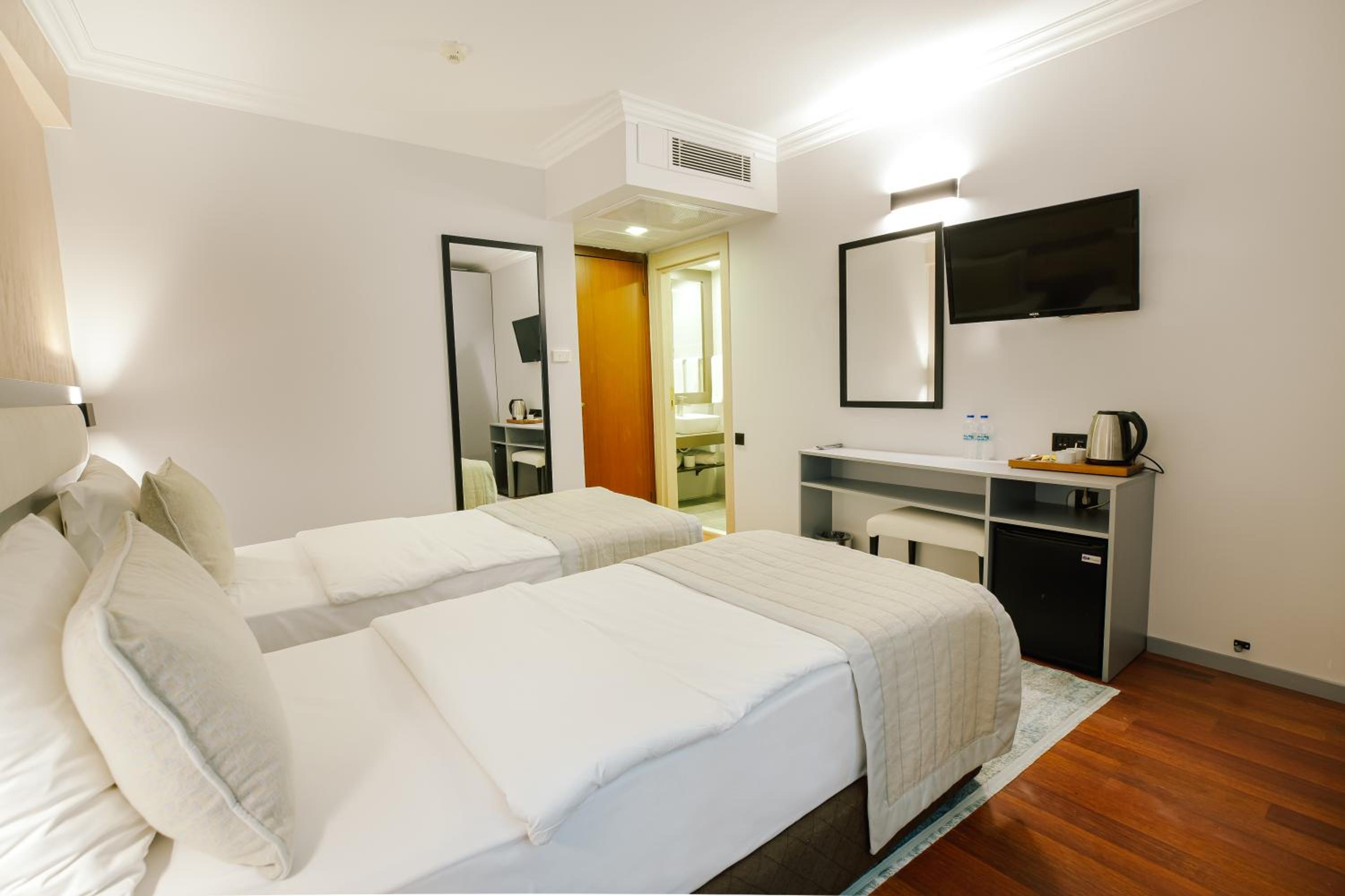Marble Otel - Image 101