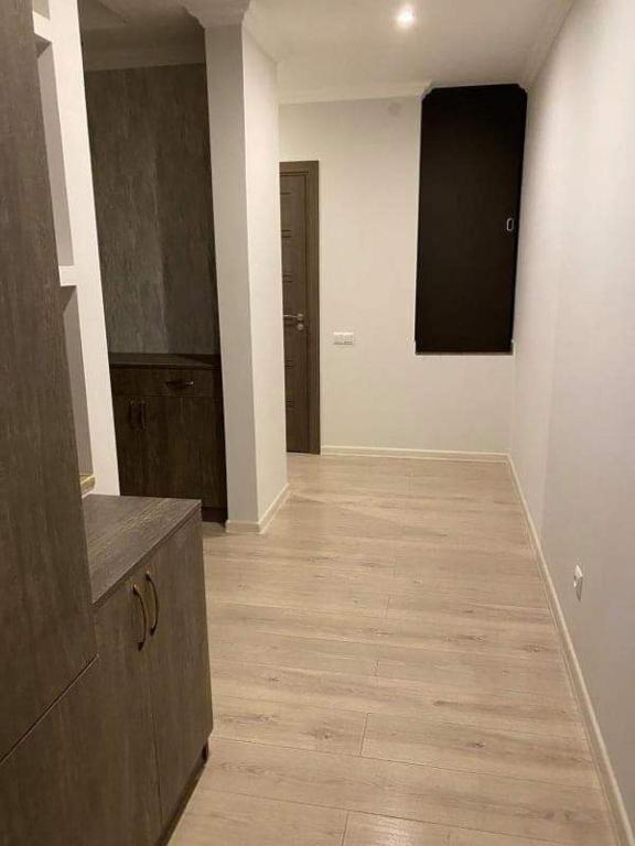 Mesrop Mashtots Avenue 6, 2 room apartament