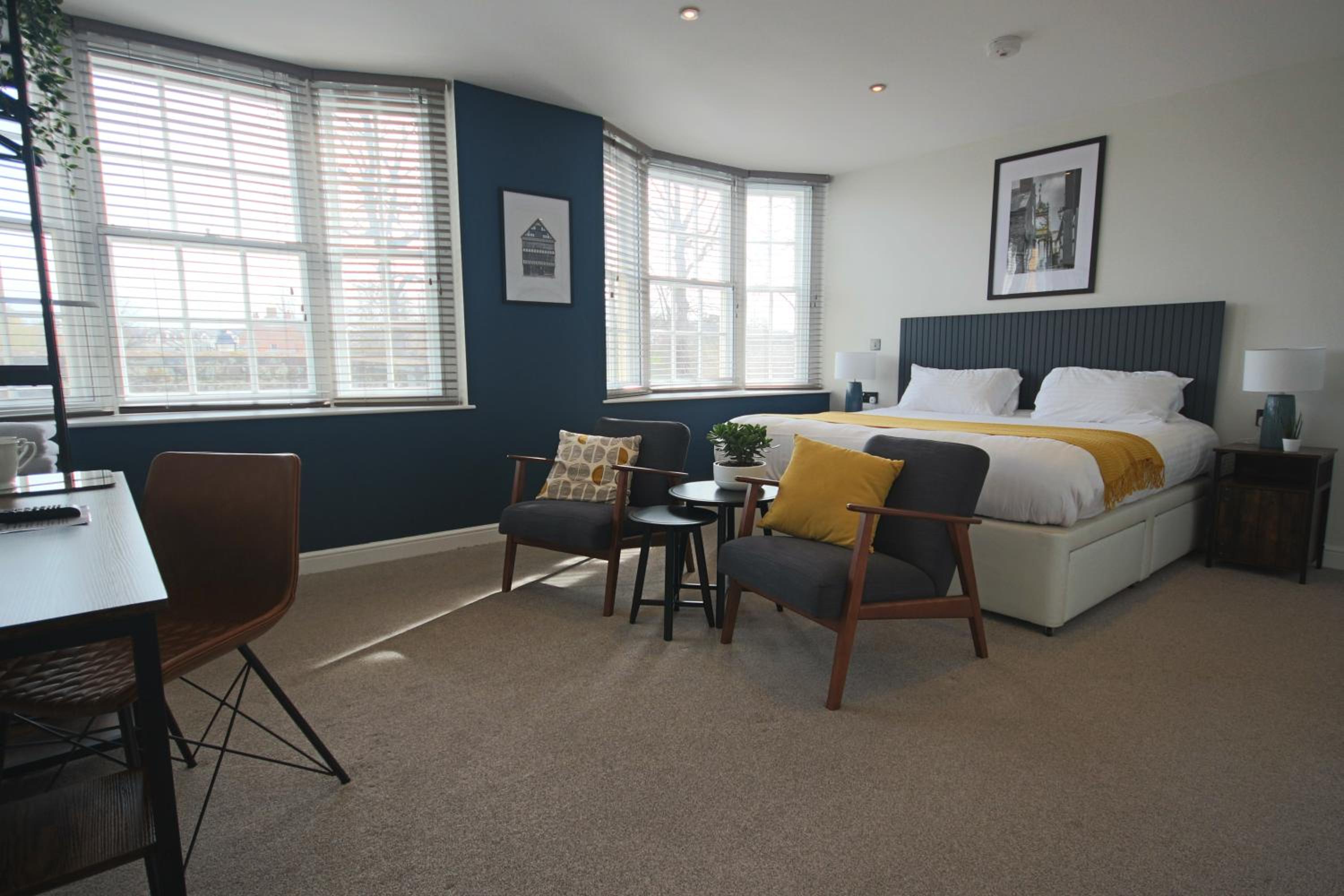 Riverside Studios in the Centre of Chester, photo 58