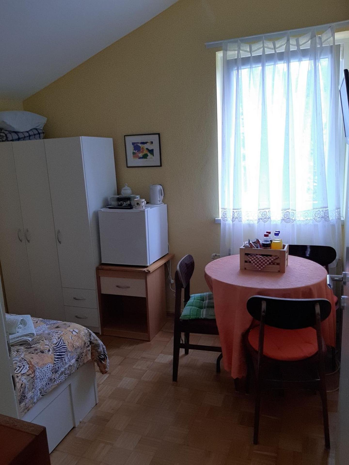Photo 67