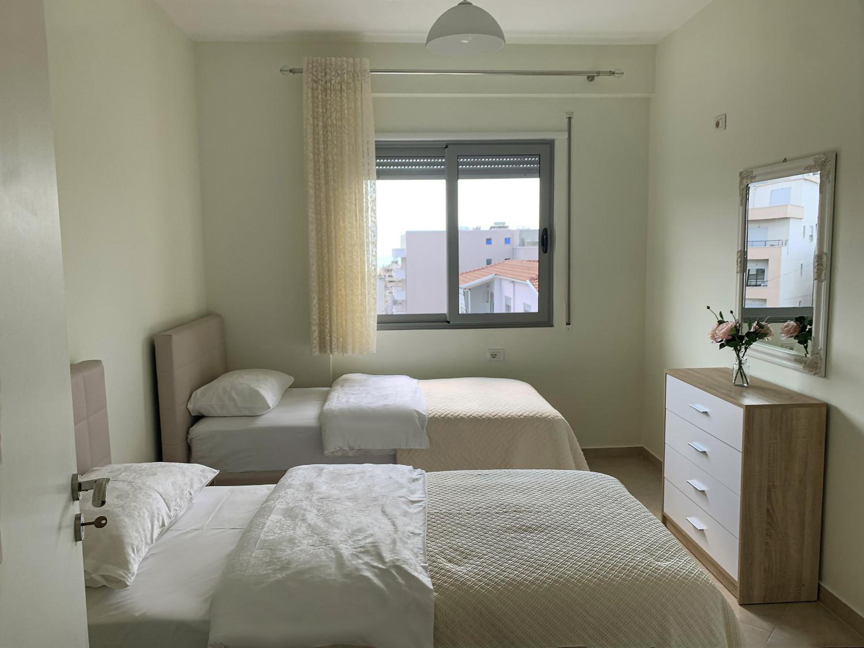Vlora AR - Spacious modern apartment with a view