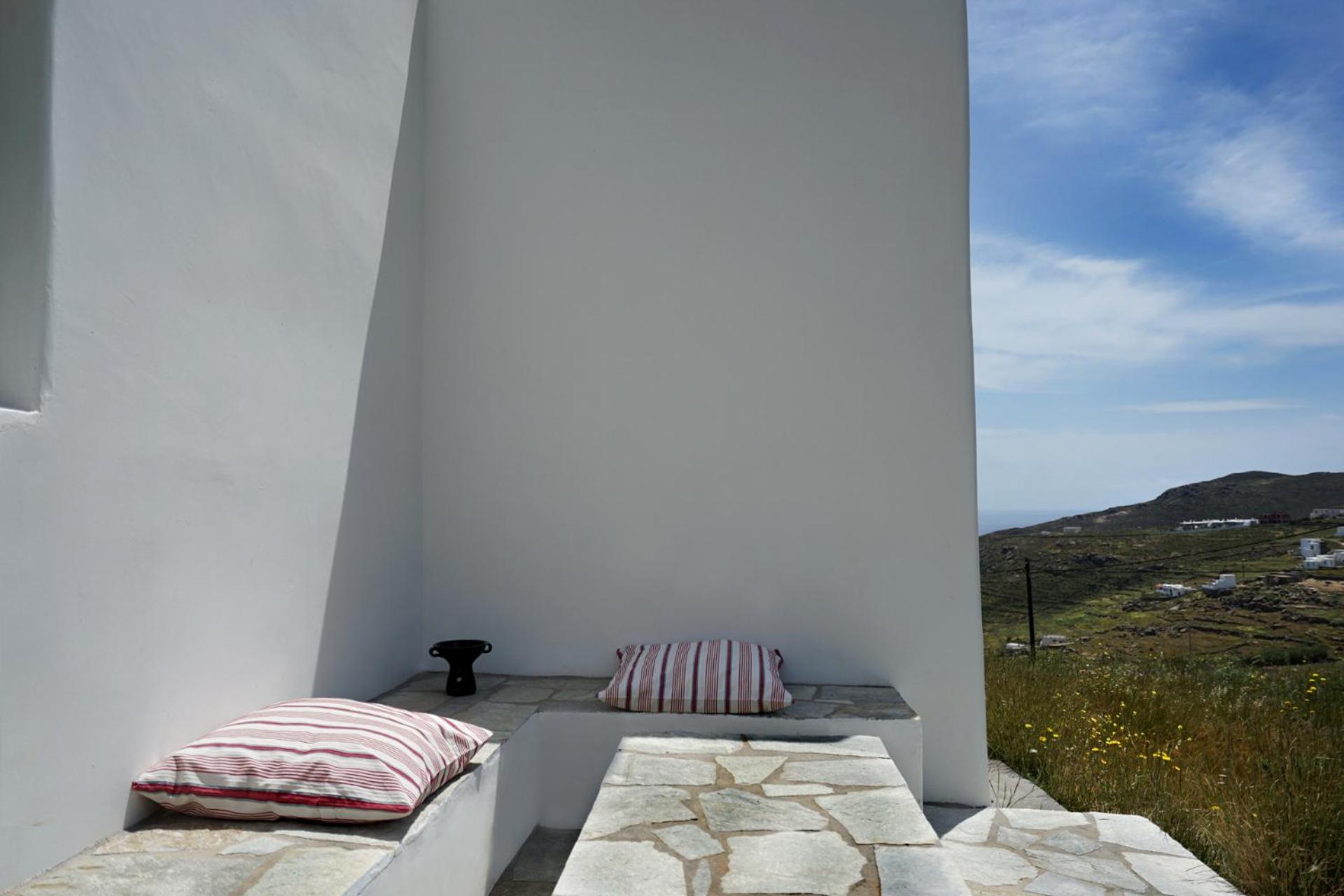 Serifos cozy home with a view