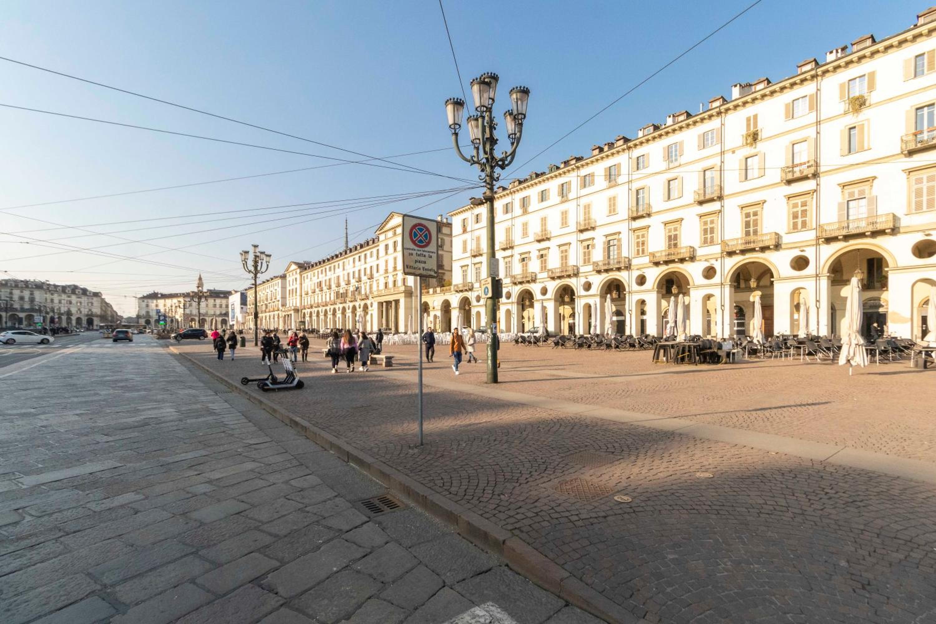 GuestHost - Piazza Vittorio Veneto Central Apartment