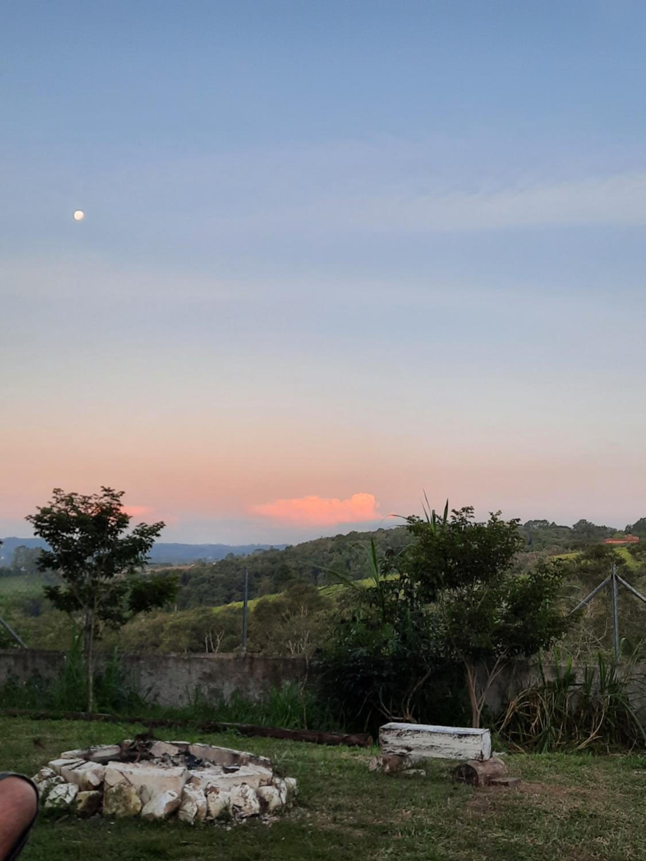 Hospedagem Chalé pousada Chácara Cantinho do Mozão