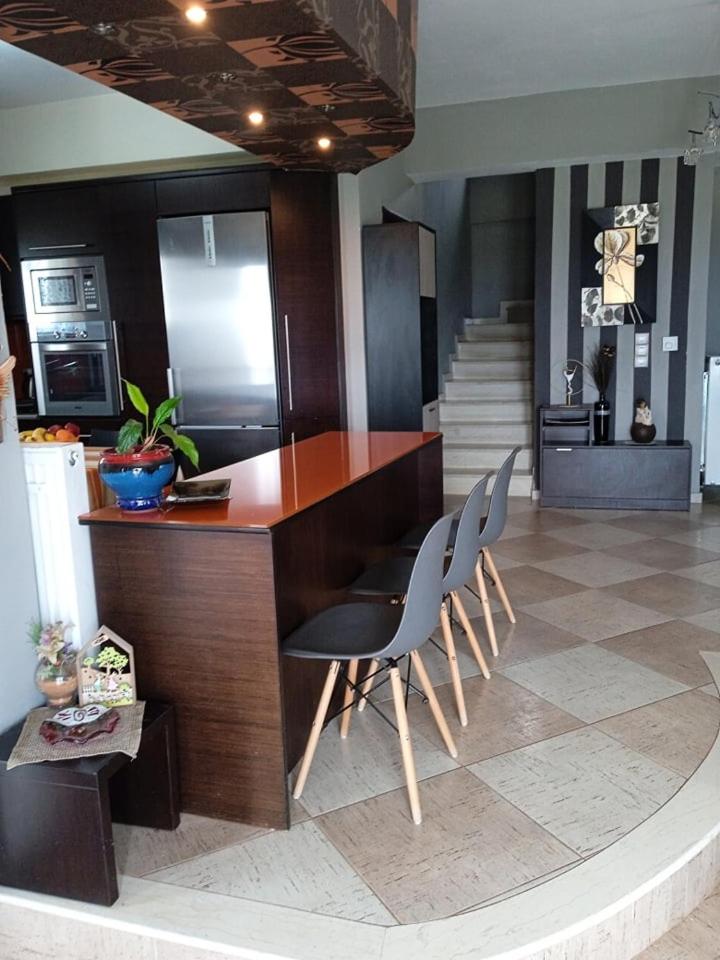 Ledakis House with Jacuzzi view 2