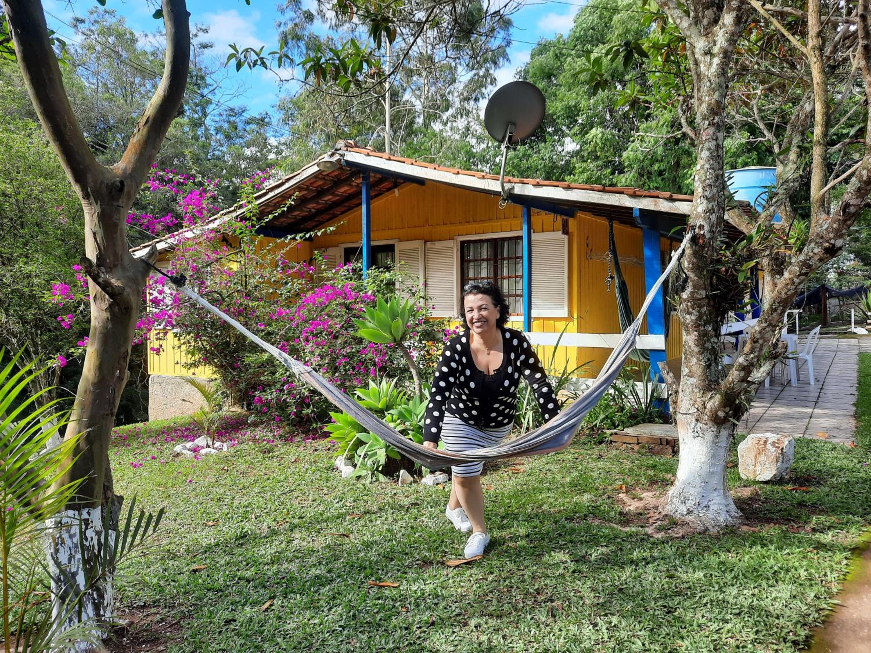 Hospedagem Chalé pousada Chácara Cantinho do Mozão