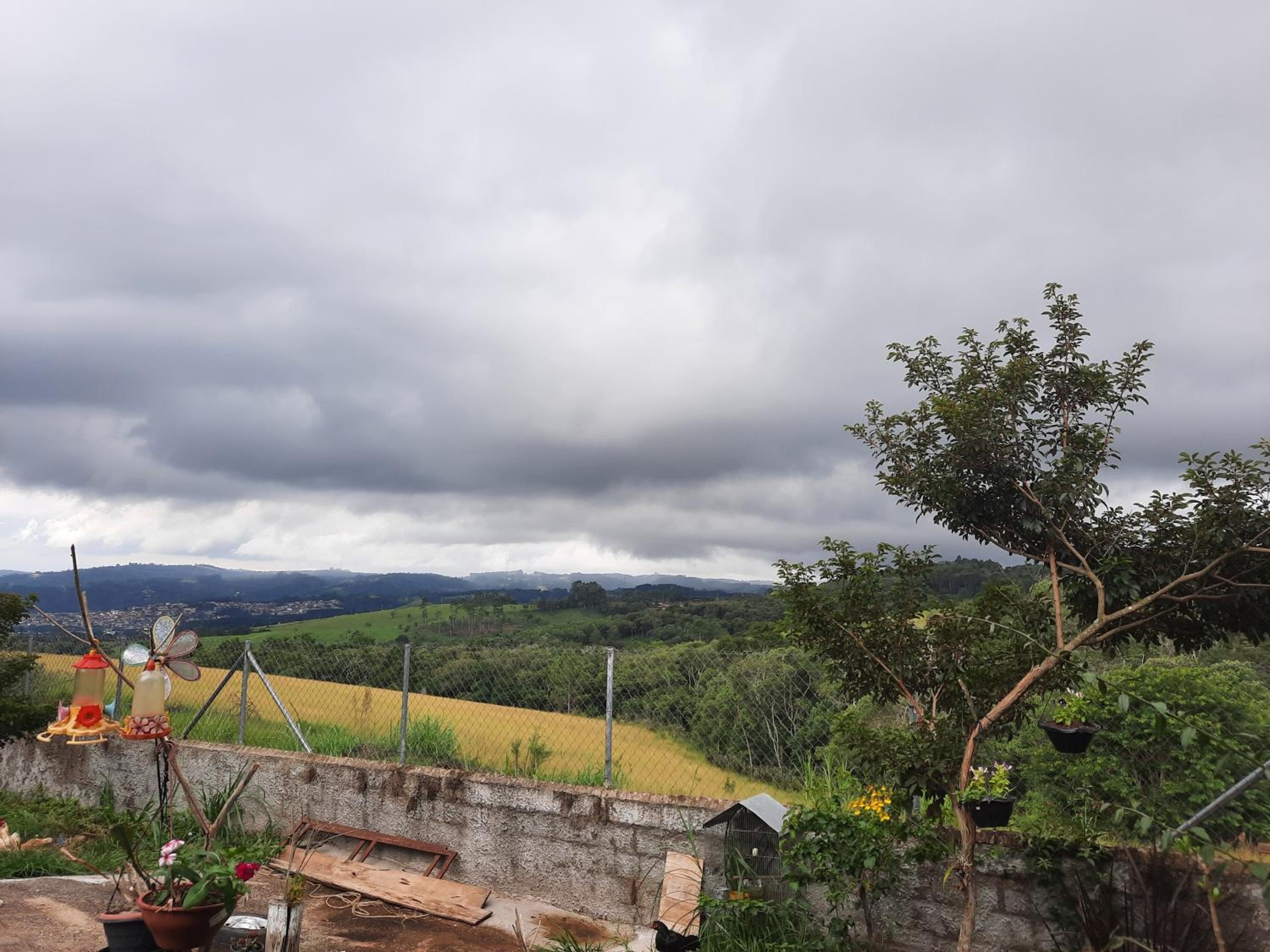Hospedagem Chalé pousada Chácara Cantinho do Mozão