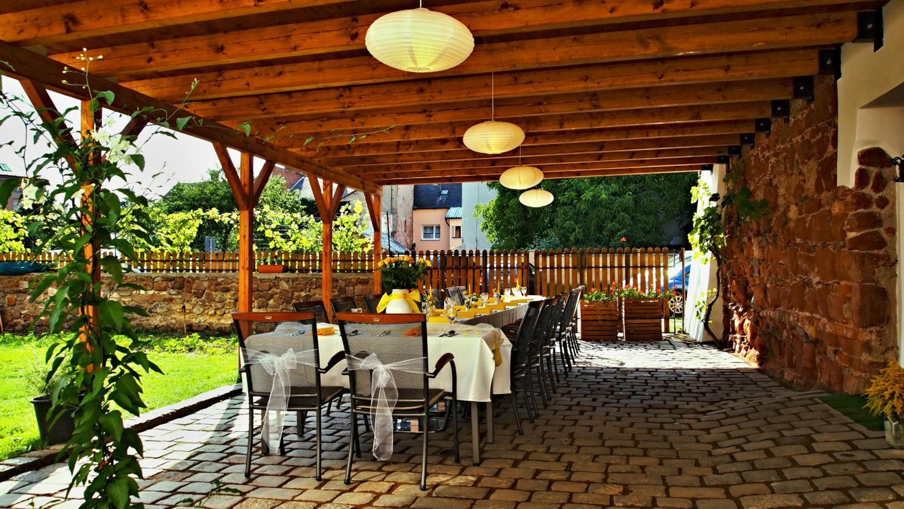 Excalibur Penzion a Restaurace