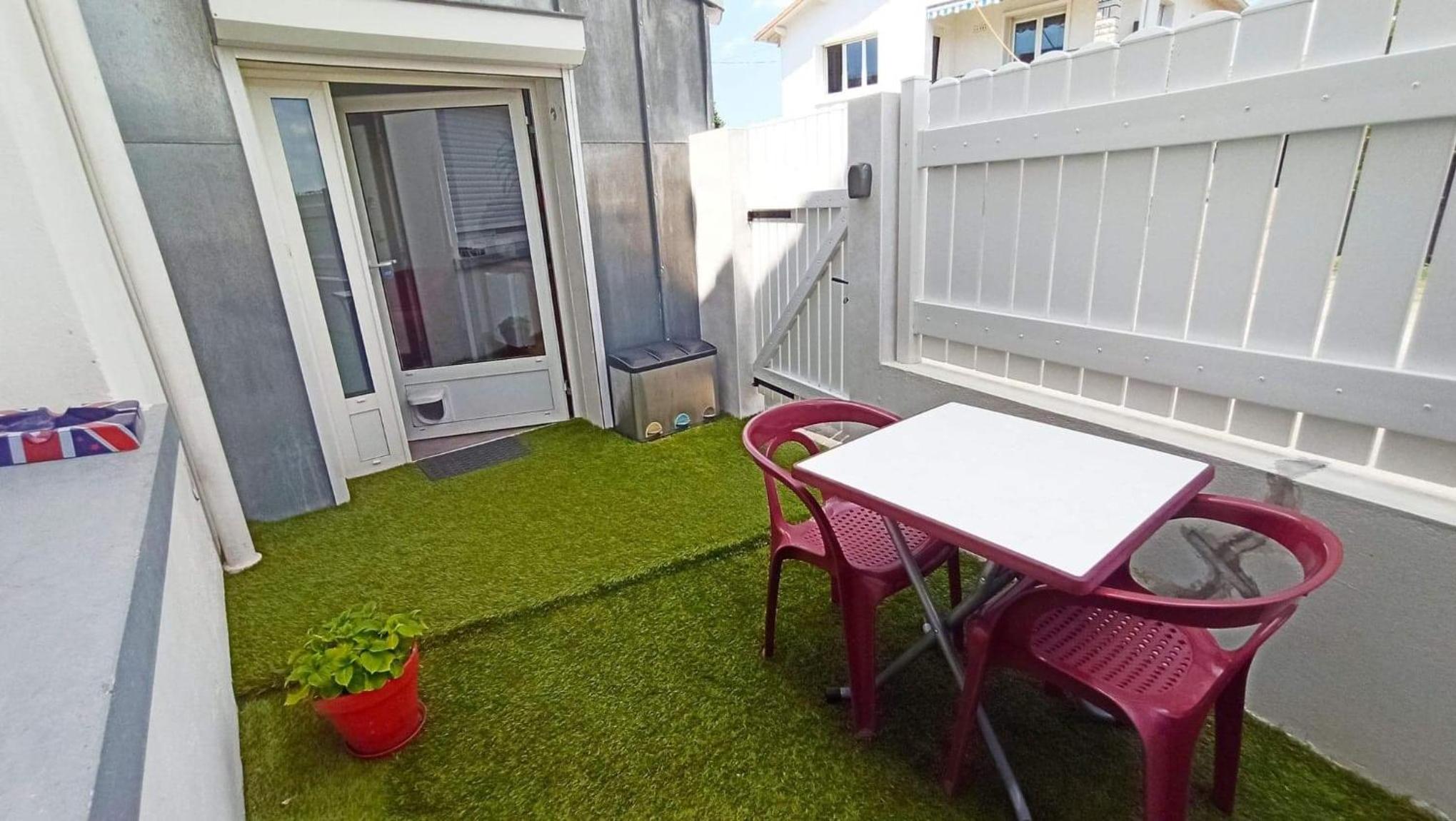 LauRina - Chambre, SDB, terrasse, arrivée autonome, photo 6