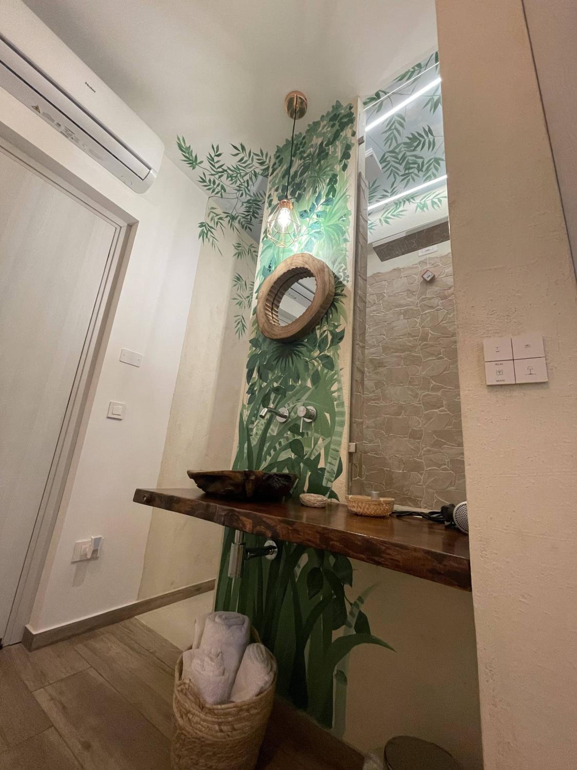 Urban jungle rooms