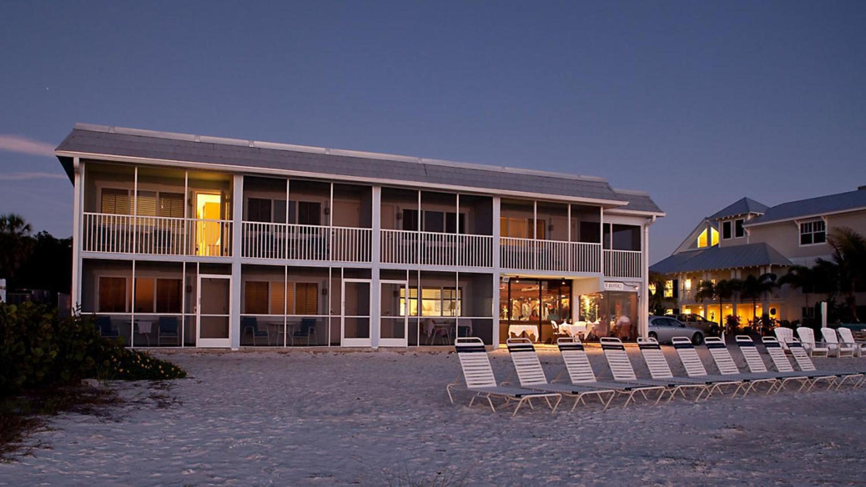 Resort Sixty-Six view 4
