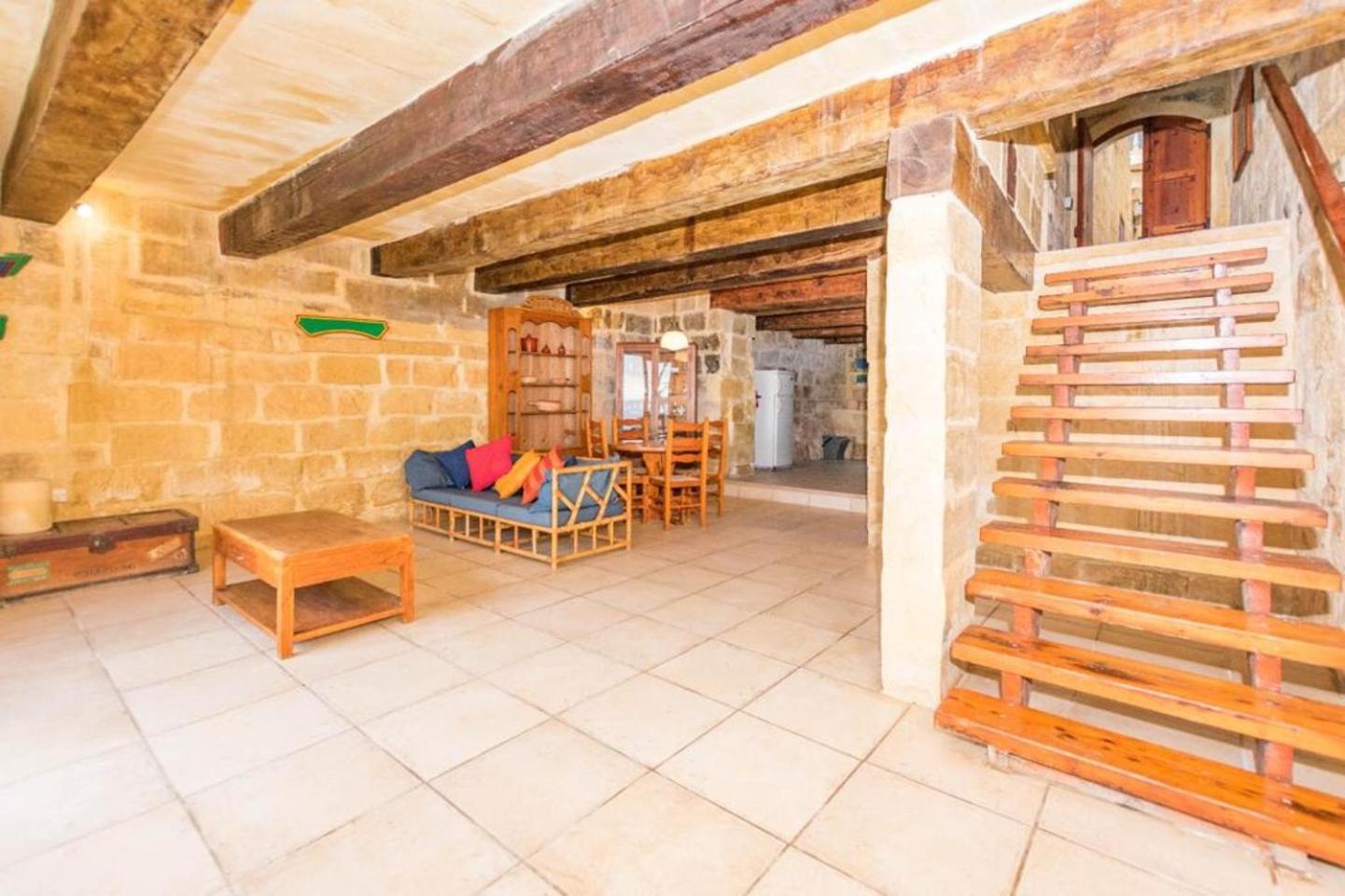 Farmhouse Cala view 4