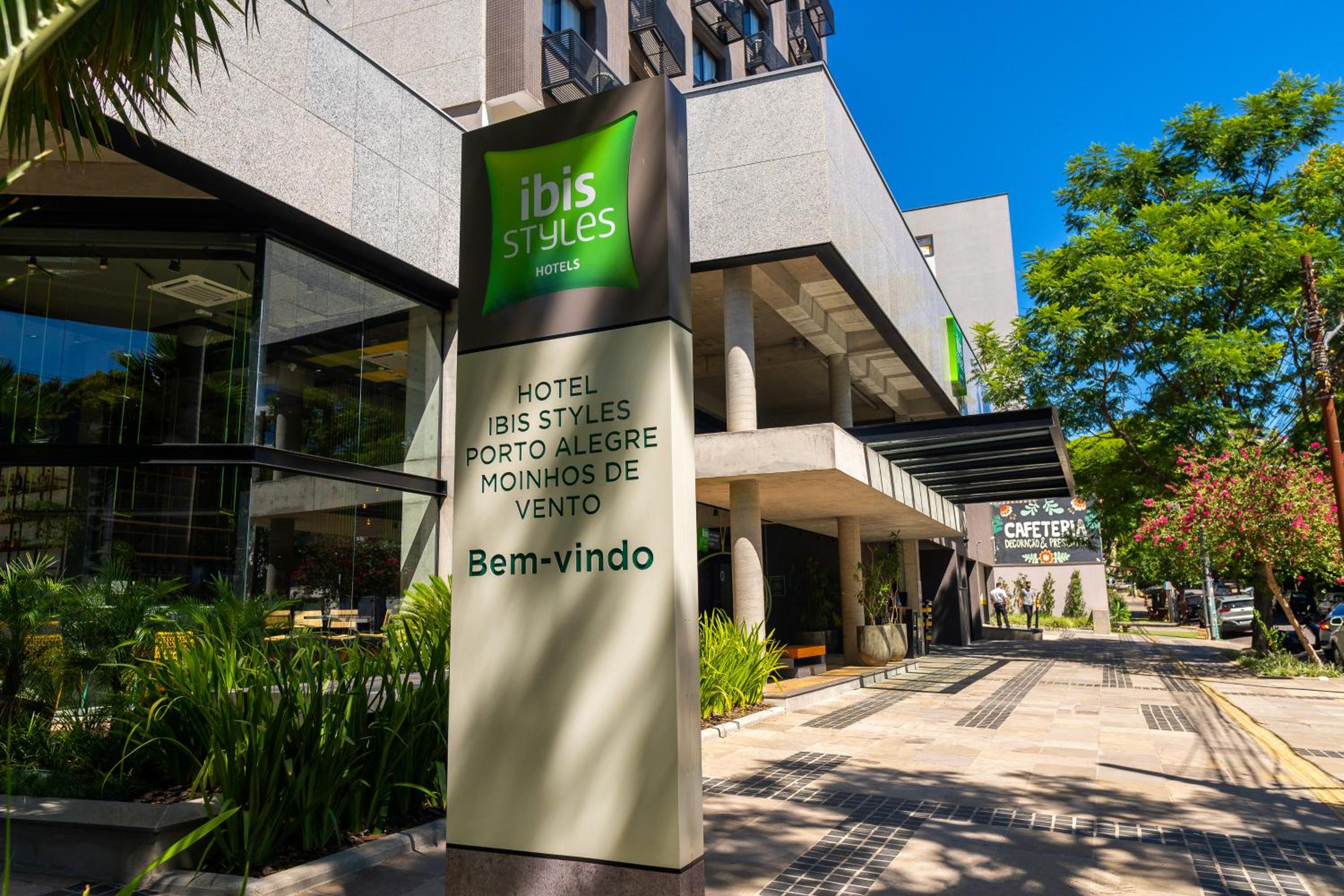 Hotel ibis Styles Porto Alegre Moinhos de Vento - Image 1
