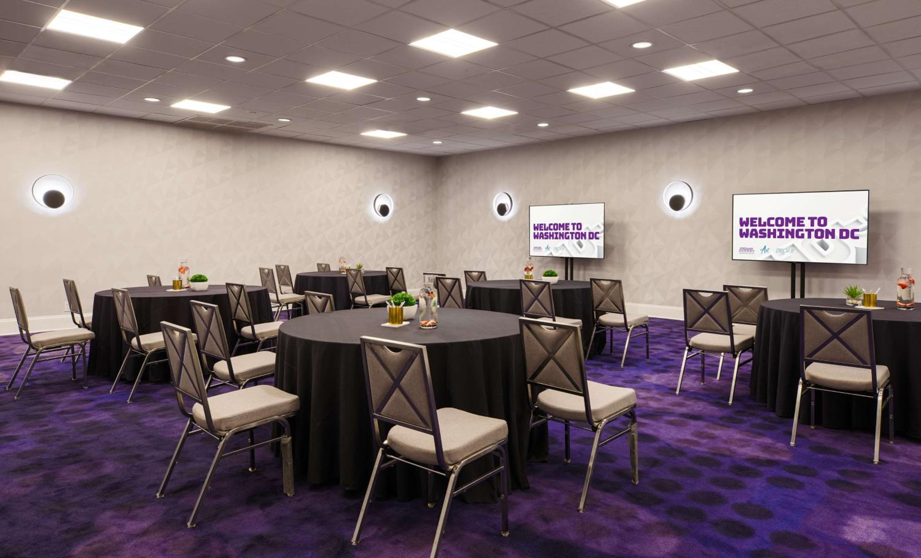 YOTEL Washington DC-3