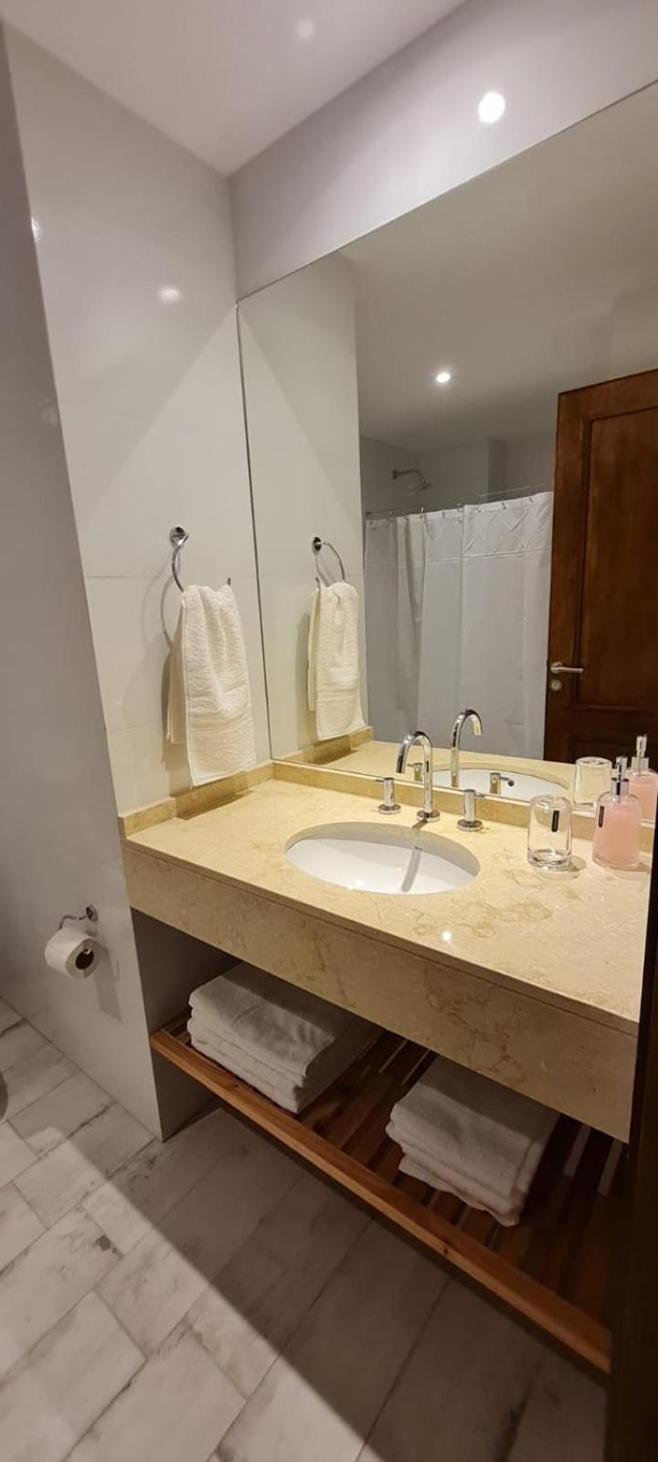 DEPARTAMENTO AZ SUITE