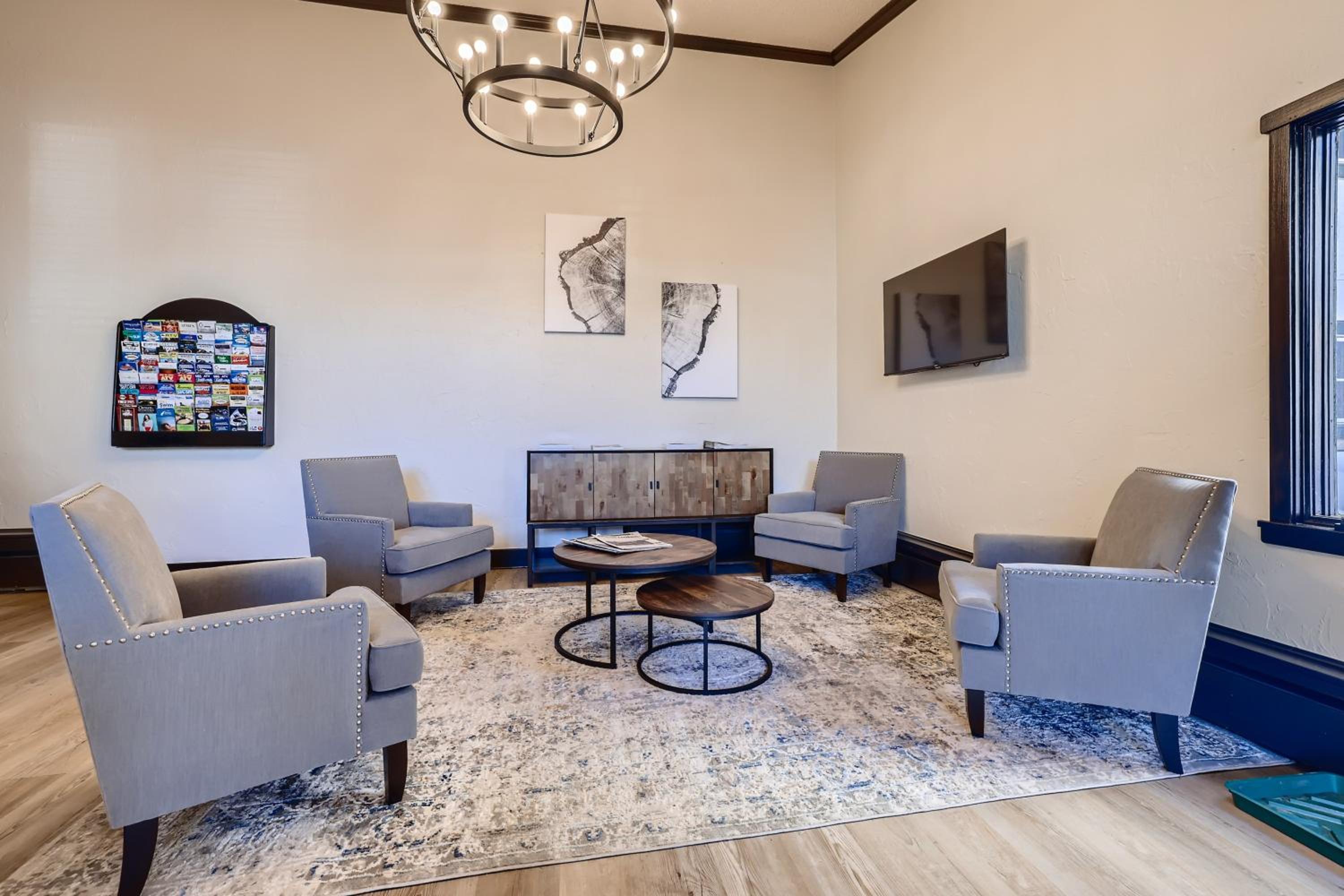 Lift House Lodge, Pet Friendly Studio Condo