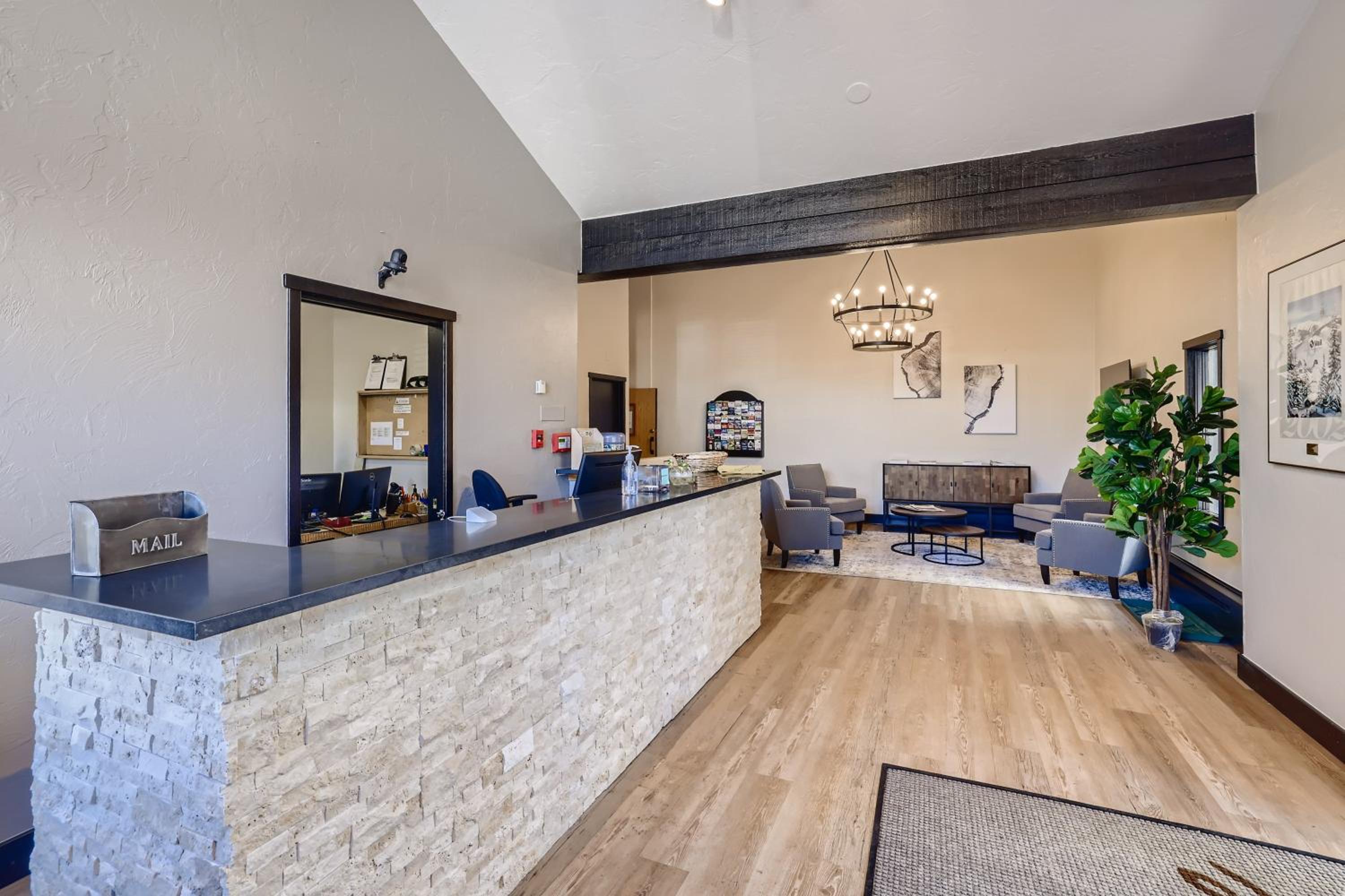 Lift House Lodge, Pet Friendly Studio Condo