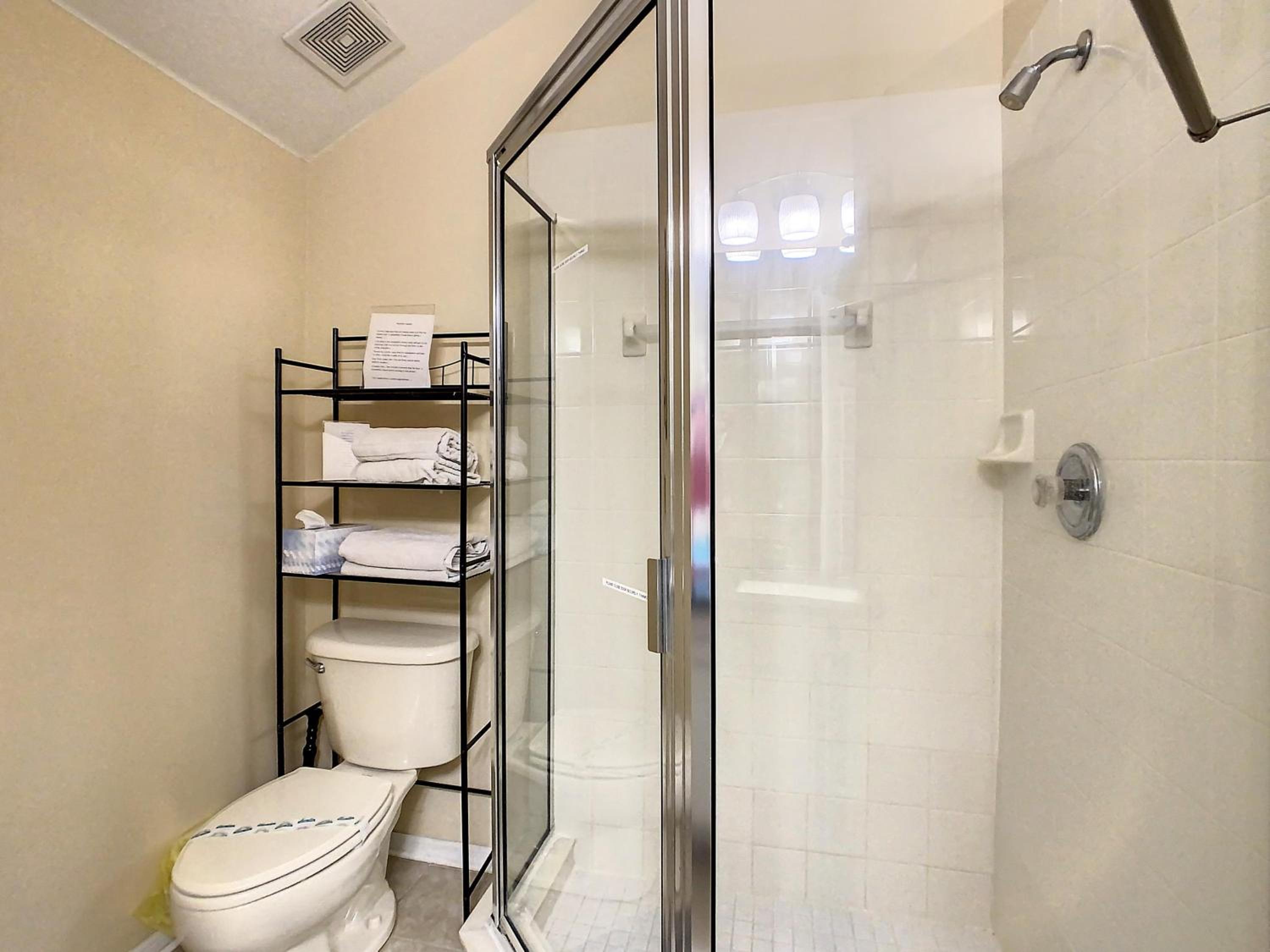 Family-ready home w private pool & spa