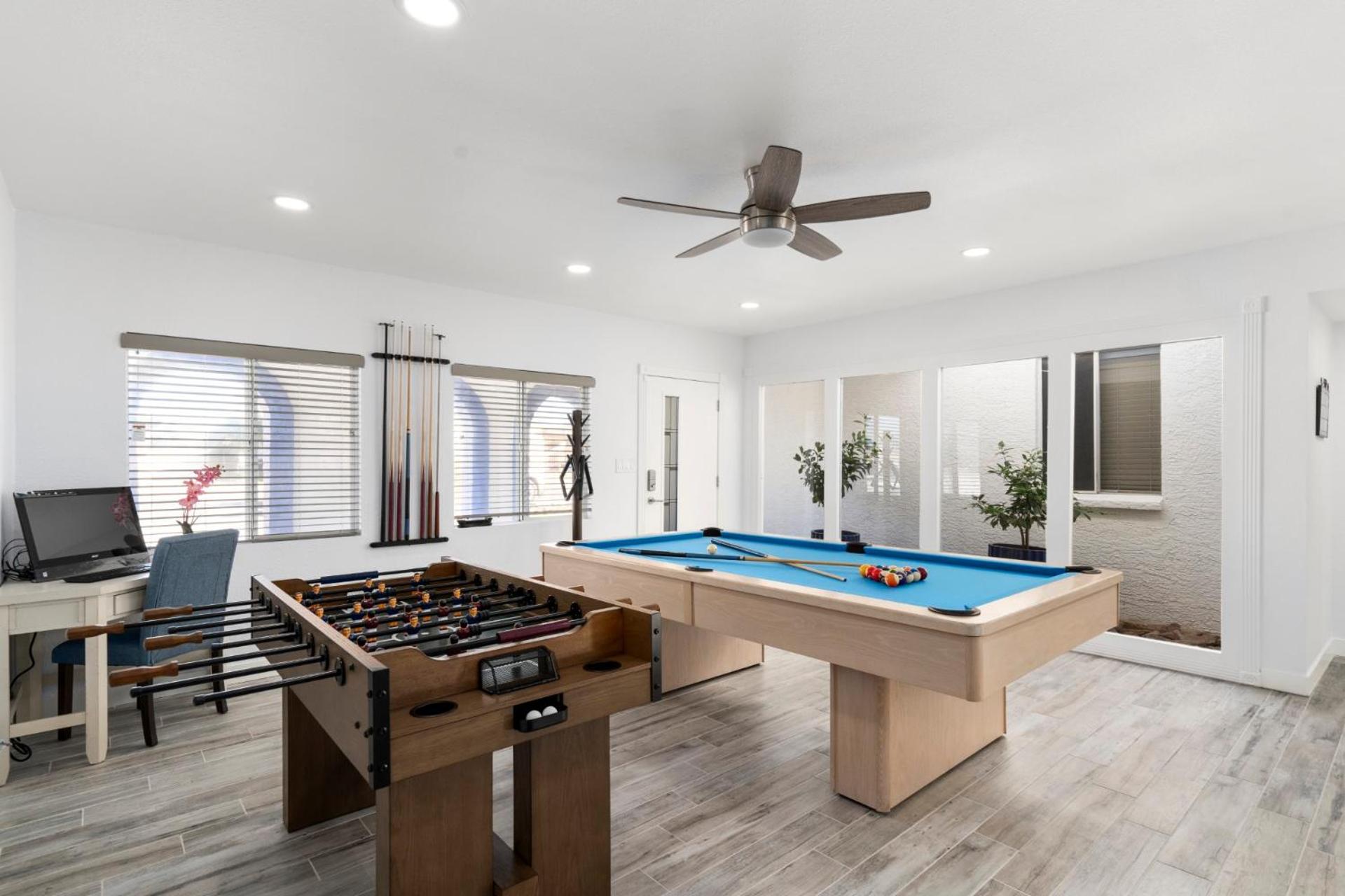 Premier Host Villa-Heated Pool, Golf, Mayo Clinic view 5