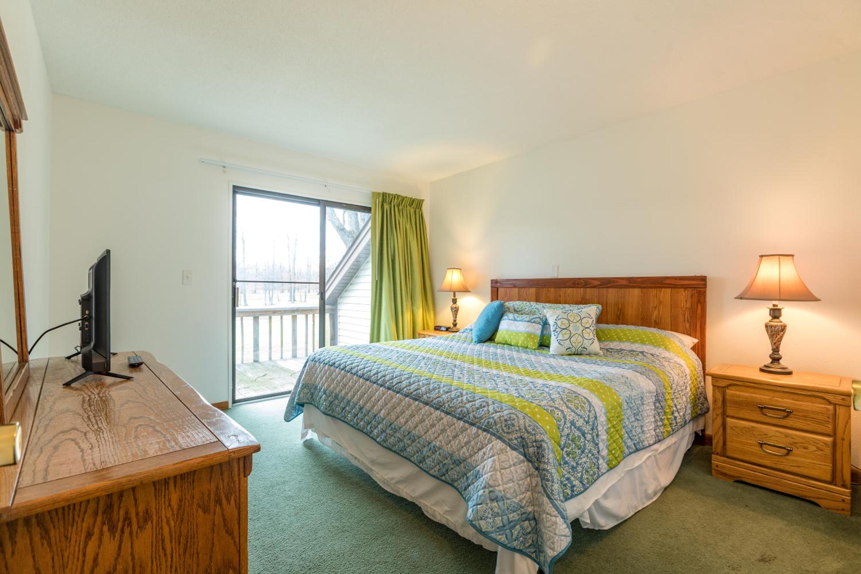 Crown Resorts at Silverwoods - Property Image 1