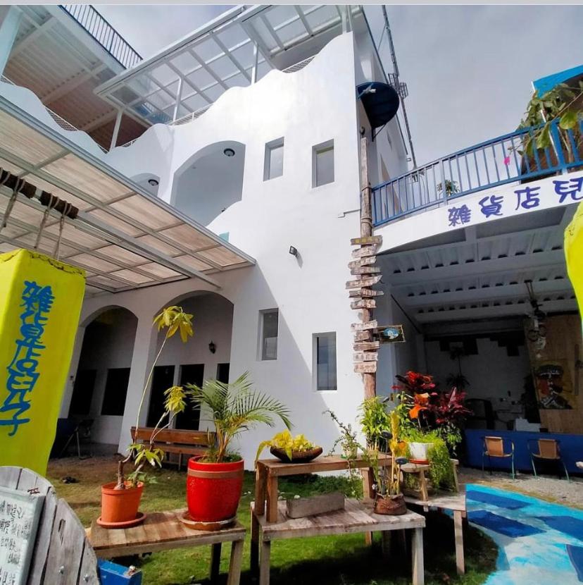 Jinlun Creative Grocery store son homestay