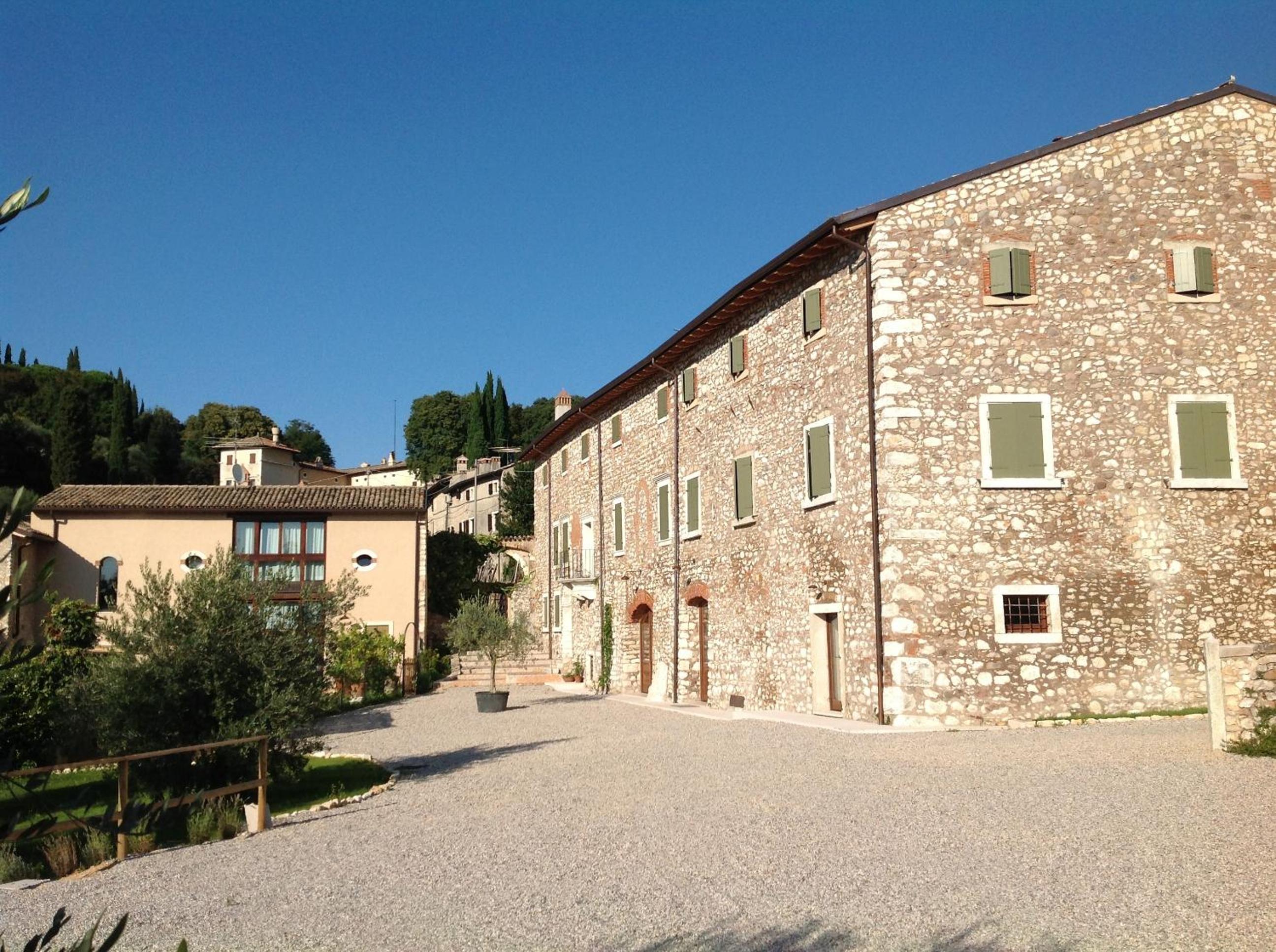 Corte Castello