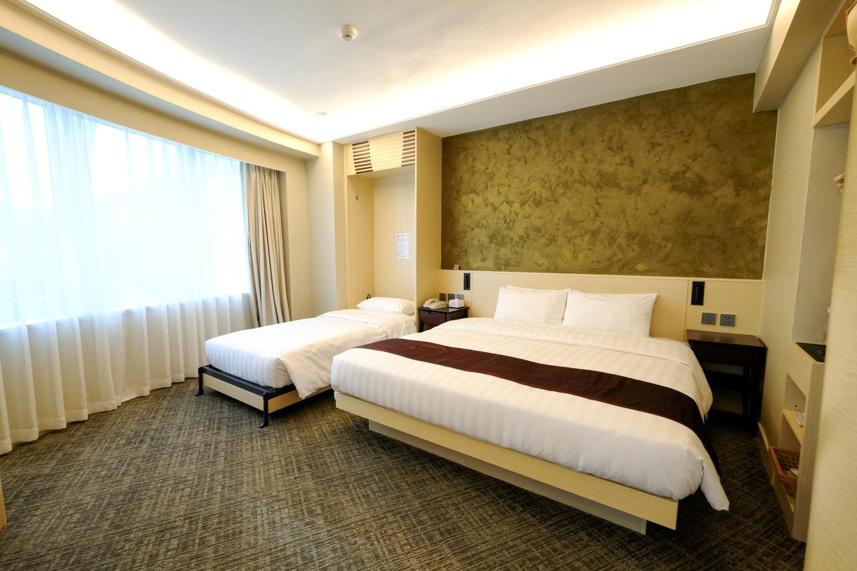 South Pacific Hotel