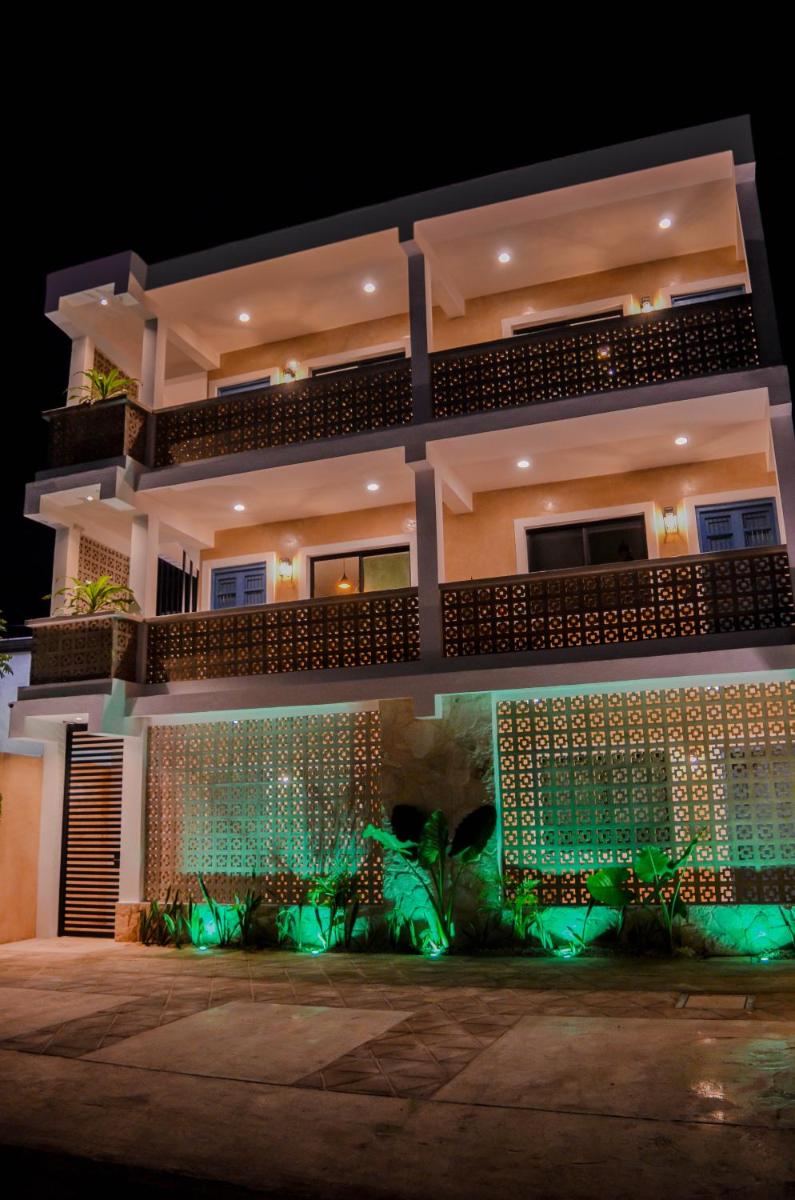 Hotel Apartamentos Dsiena Valladolid - Image 1