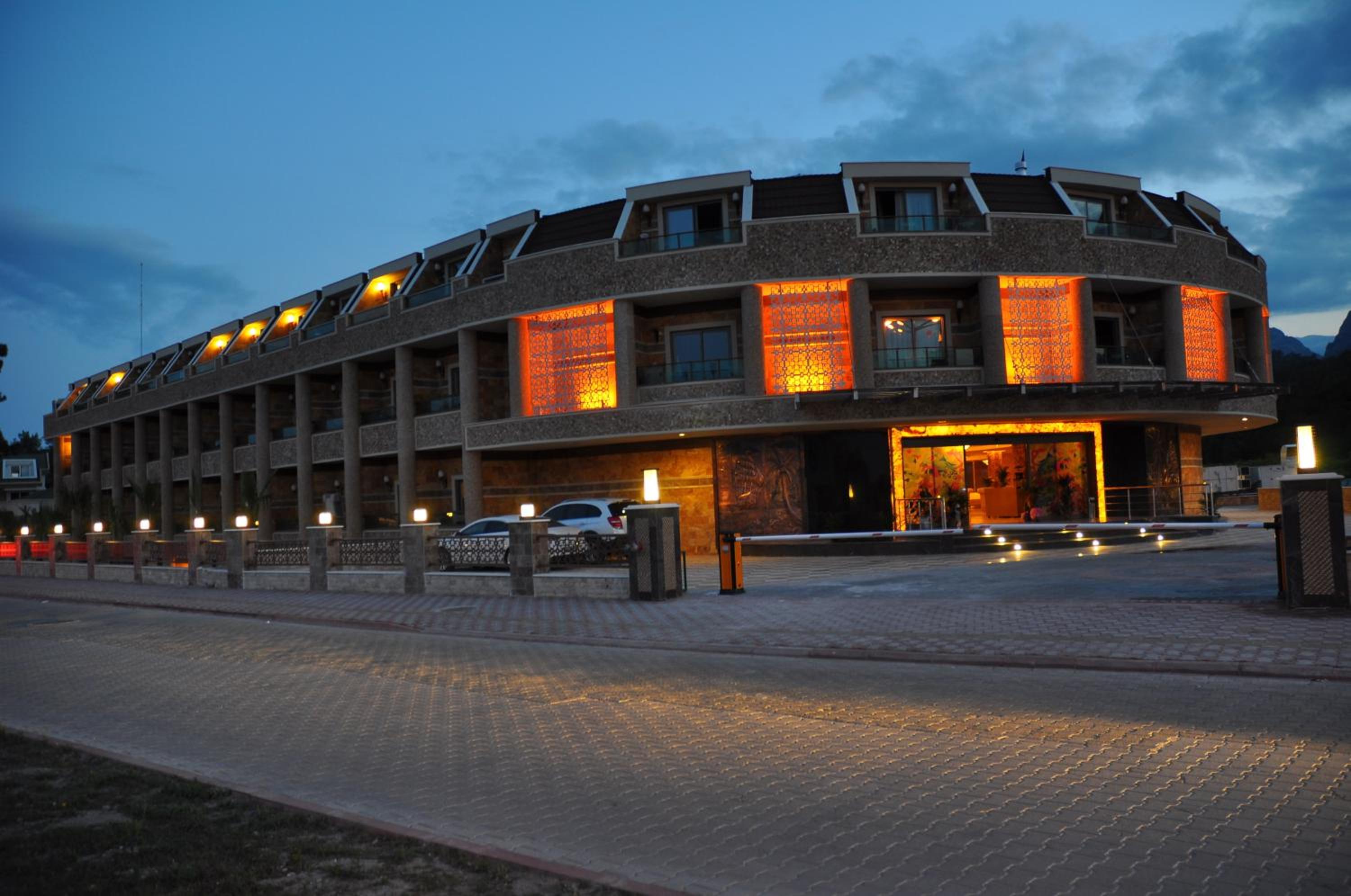 Elamir Resort Hotel - Image 12