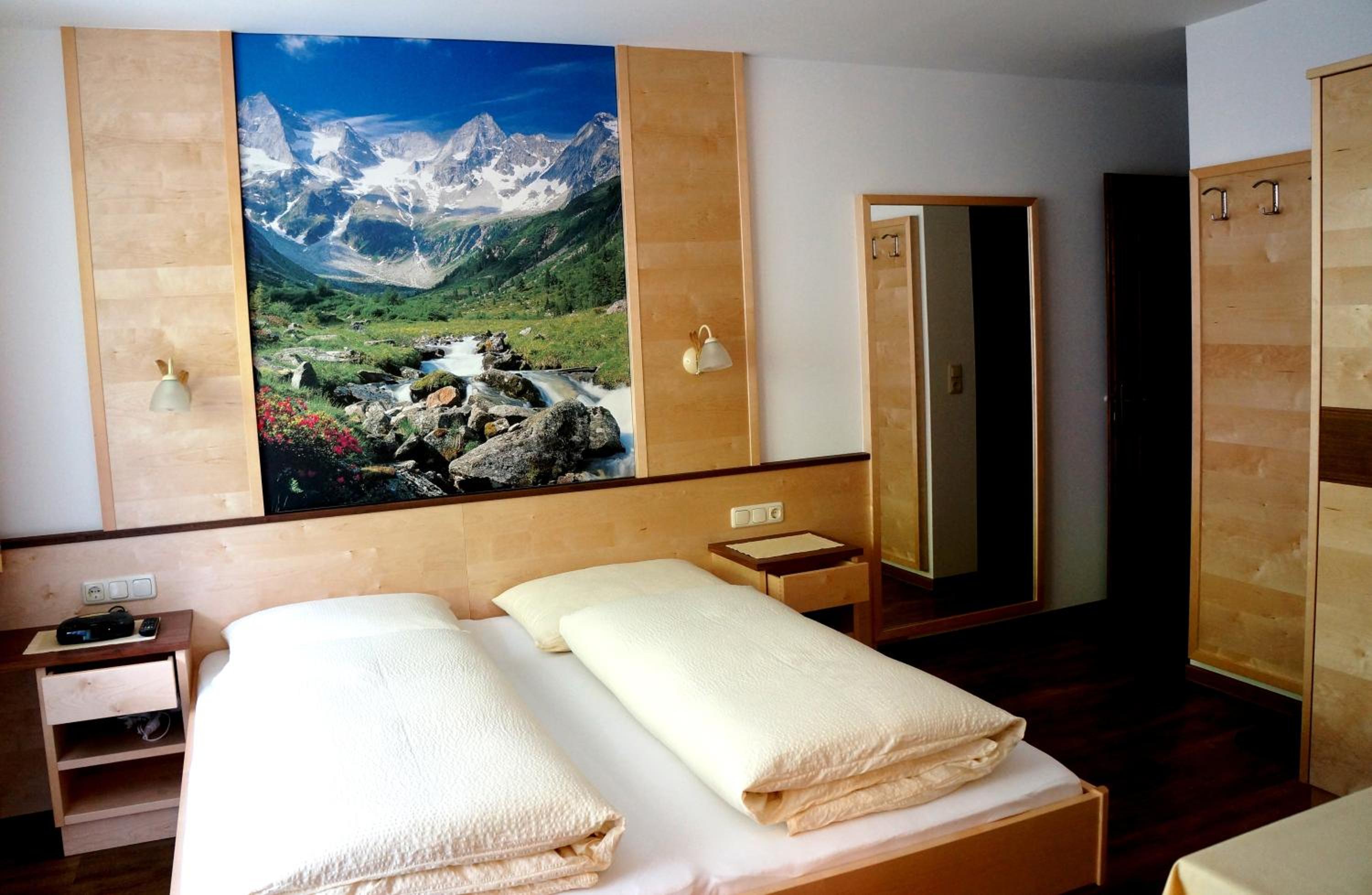 Roasnerhof view 2