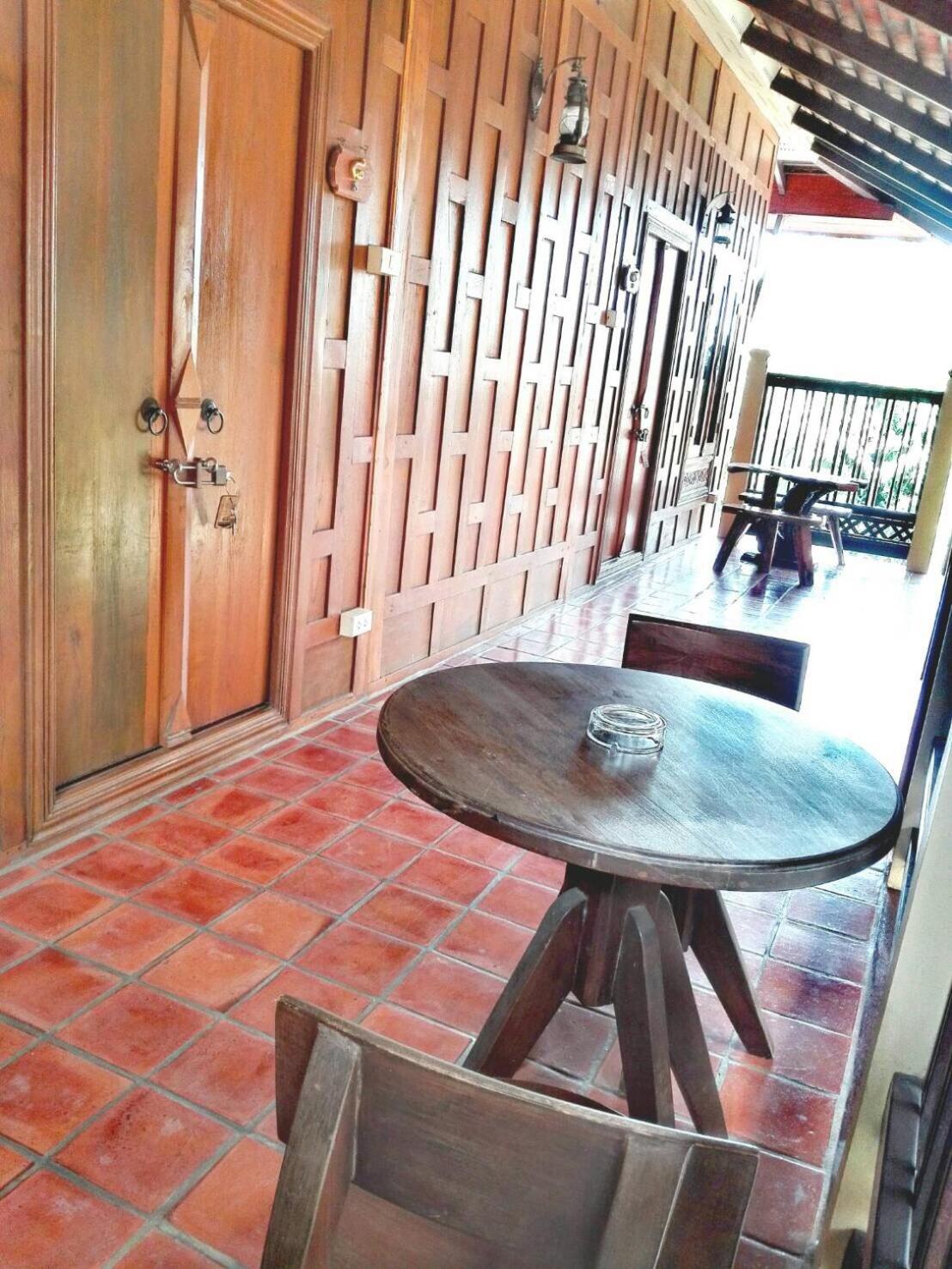 Luang Chumni Village