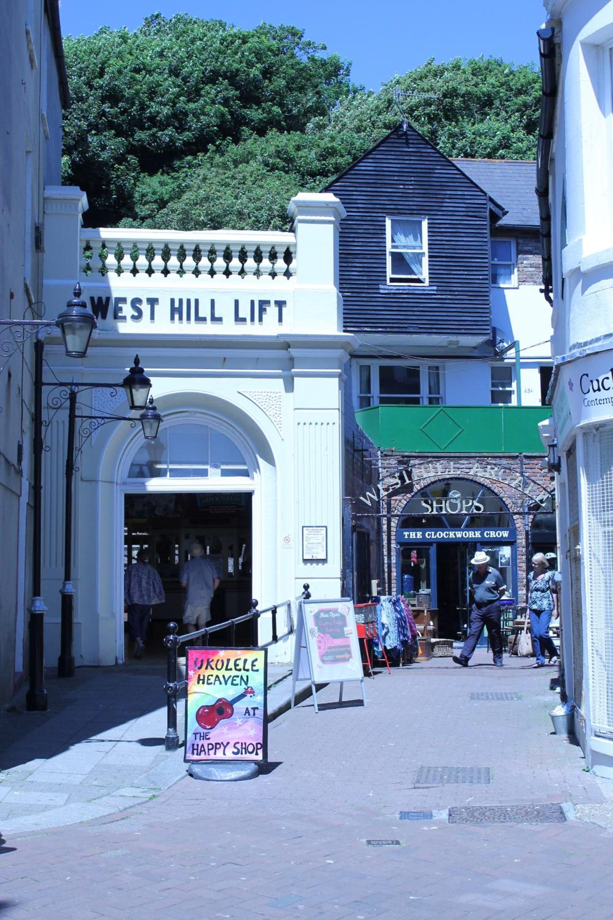 Stunning 2 bed with Sea View in Hastings Old Town view 5