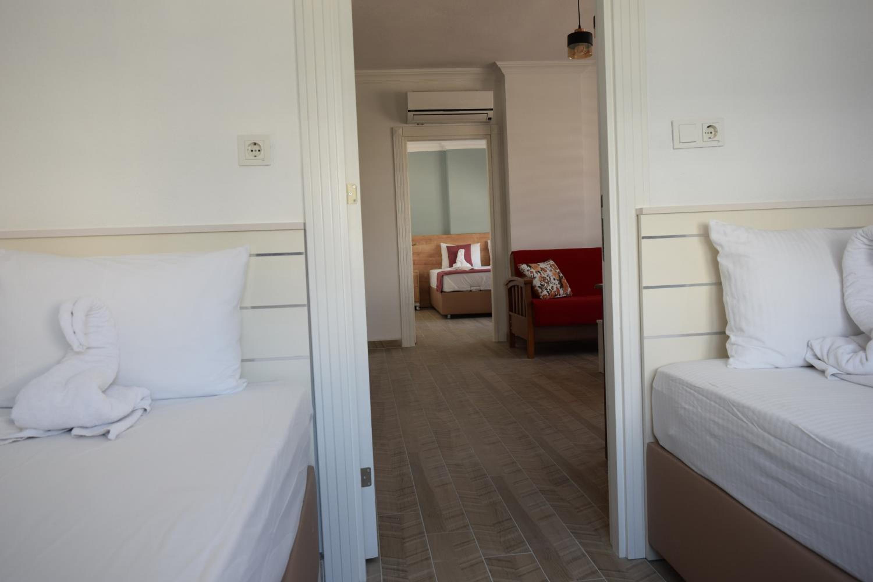 Güden-Pearl - Image 204