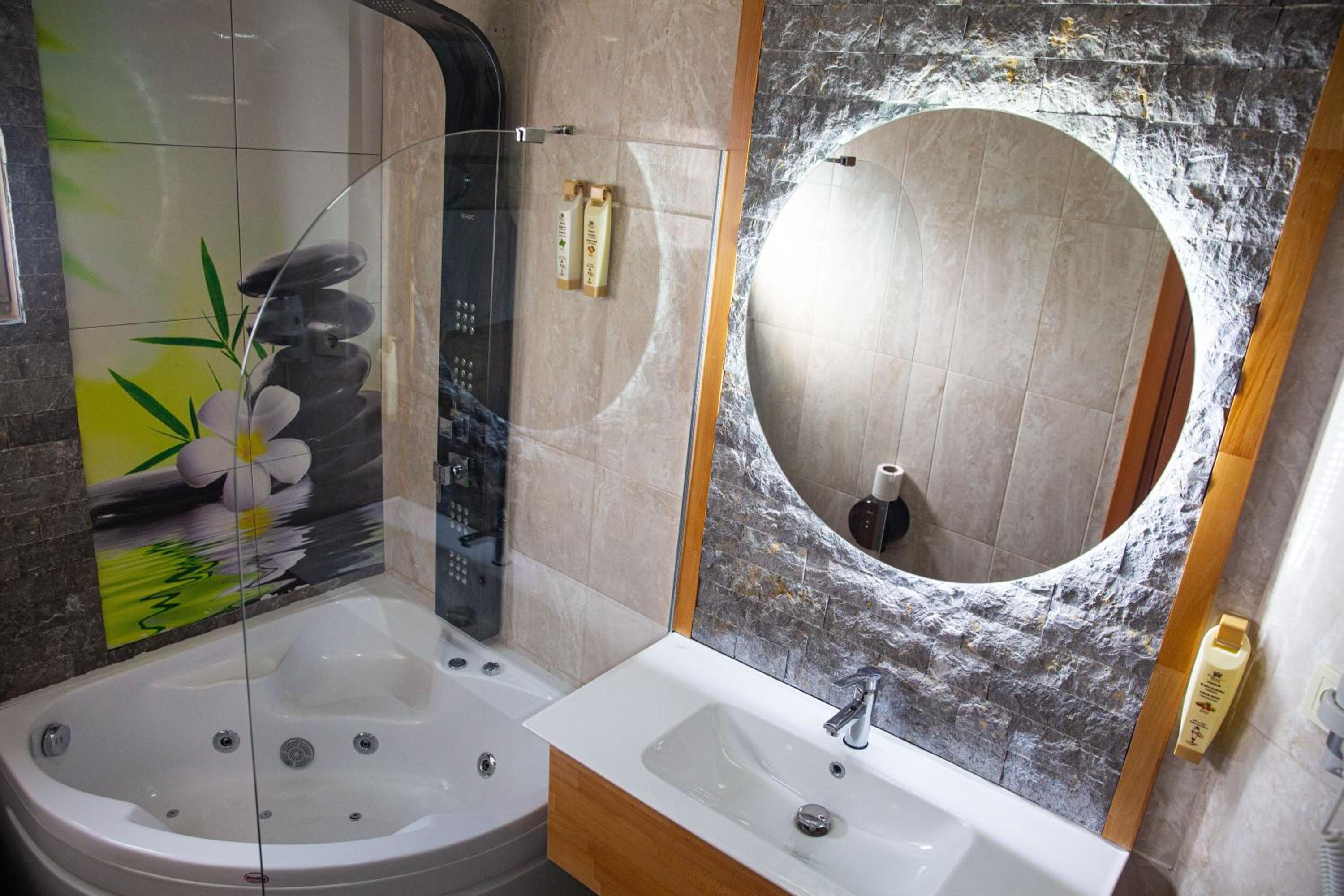 Emirtimes Otel Kadıköy - Image 39