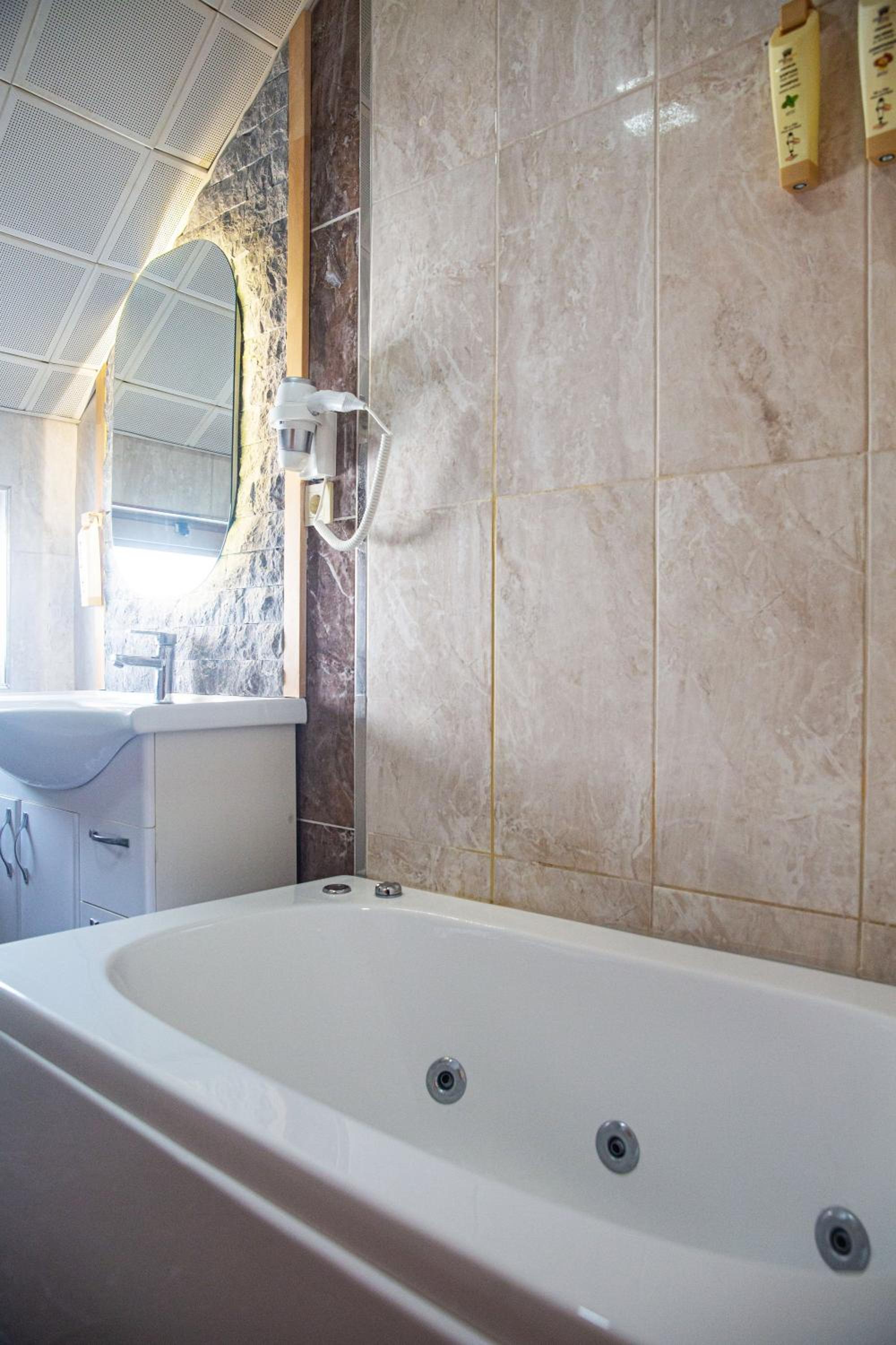 Emirtimes Otel Kadıköy - Image 40