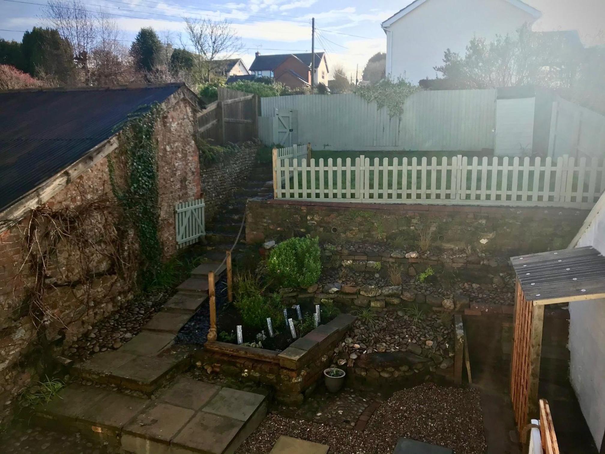 Photo 19